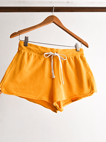 Short mostaza sporty