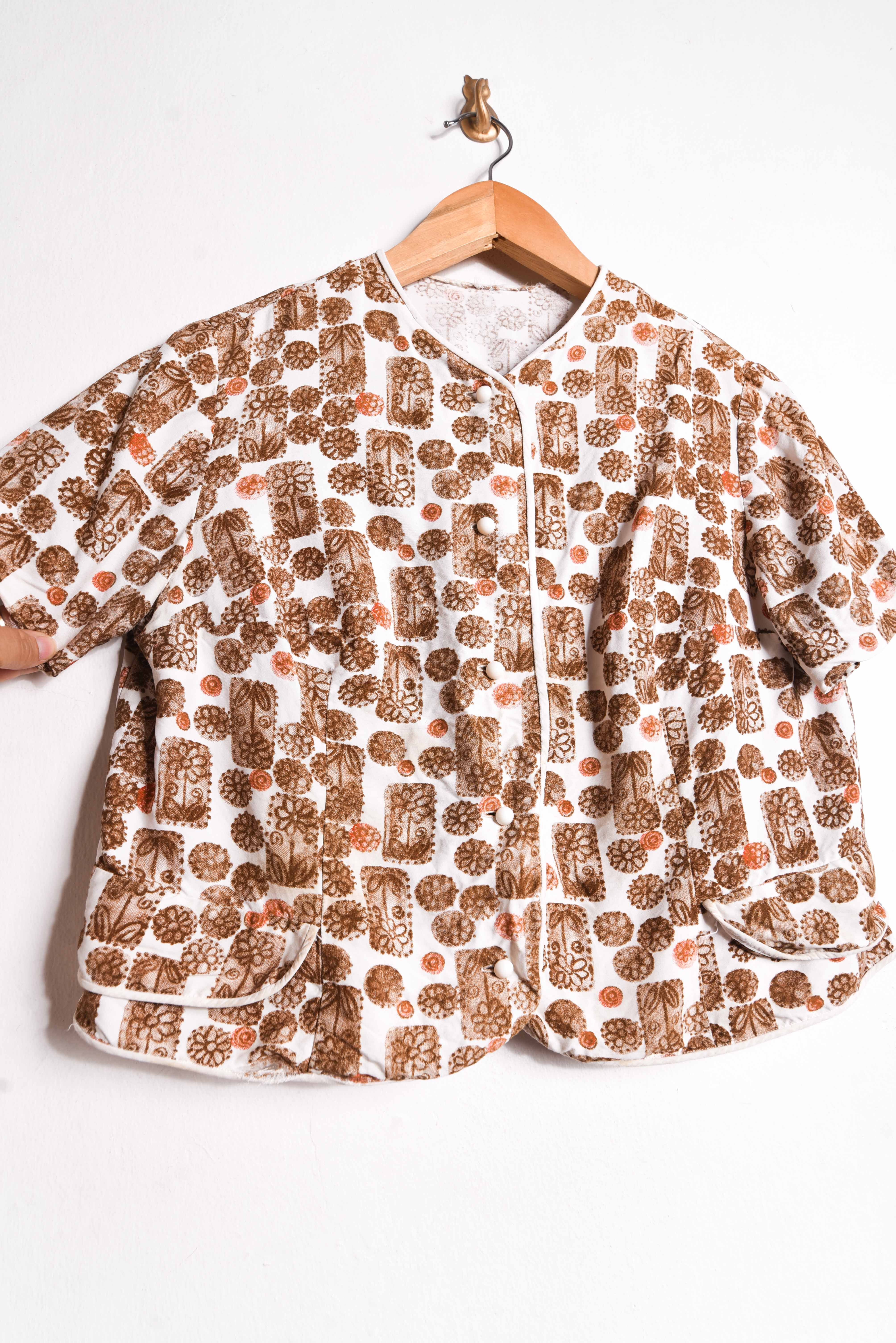 Blusa crop café floral