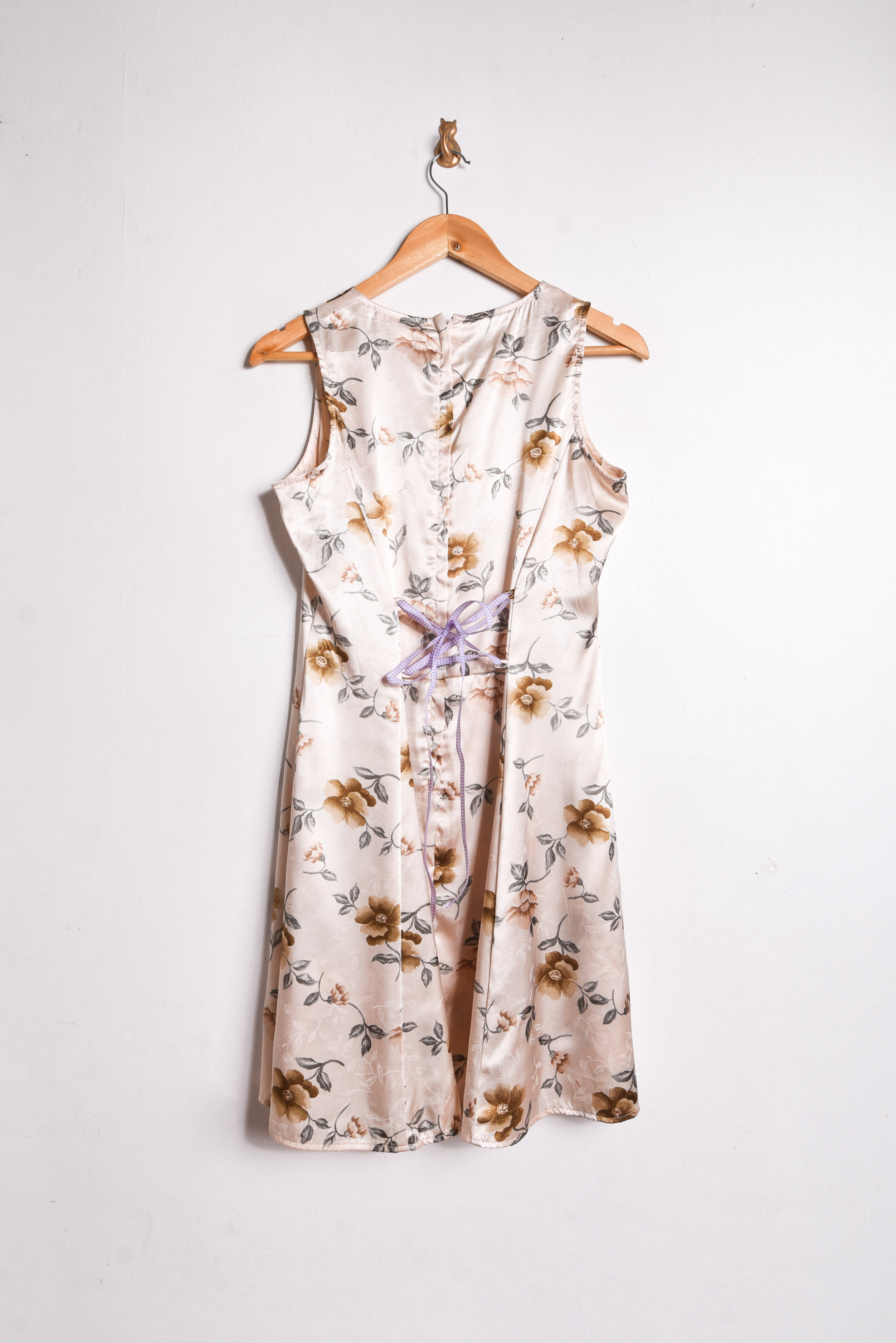 Vestido vintage satinado floral 90s