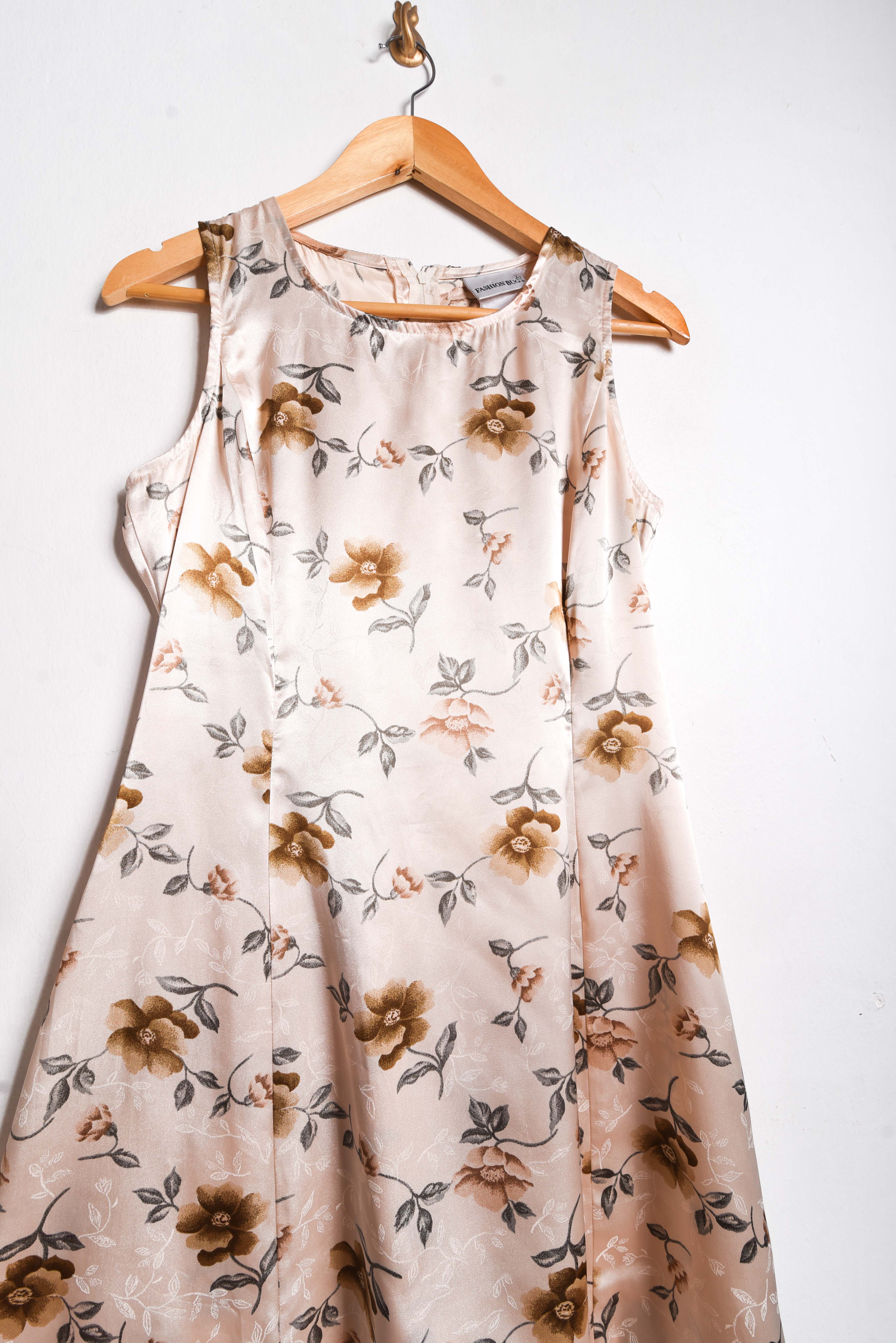 Vestido vintage satinado floral 90s