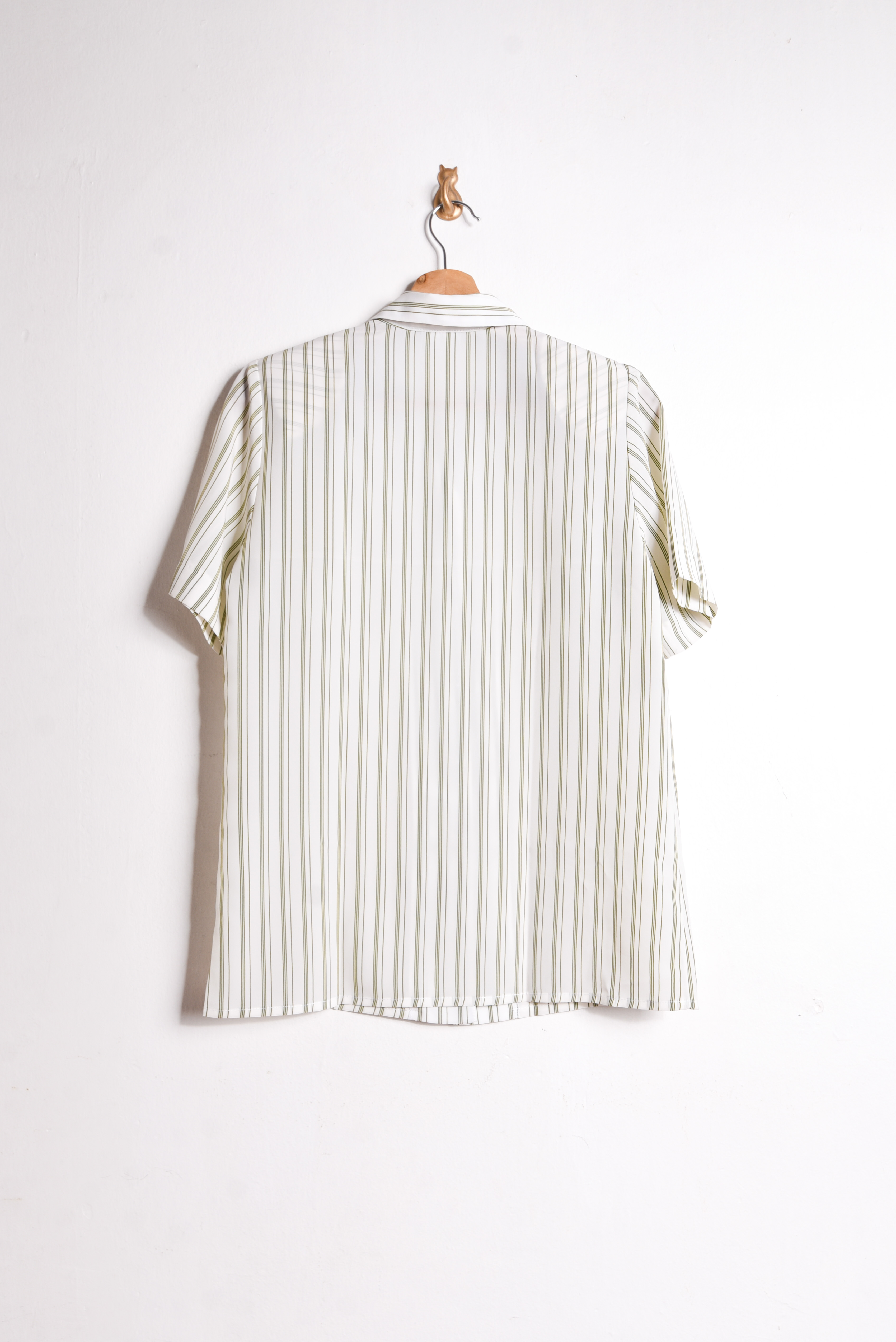 Blusa 90s pinstripe camel