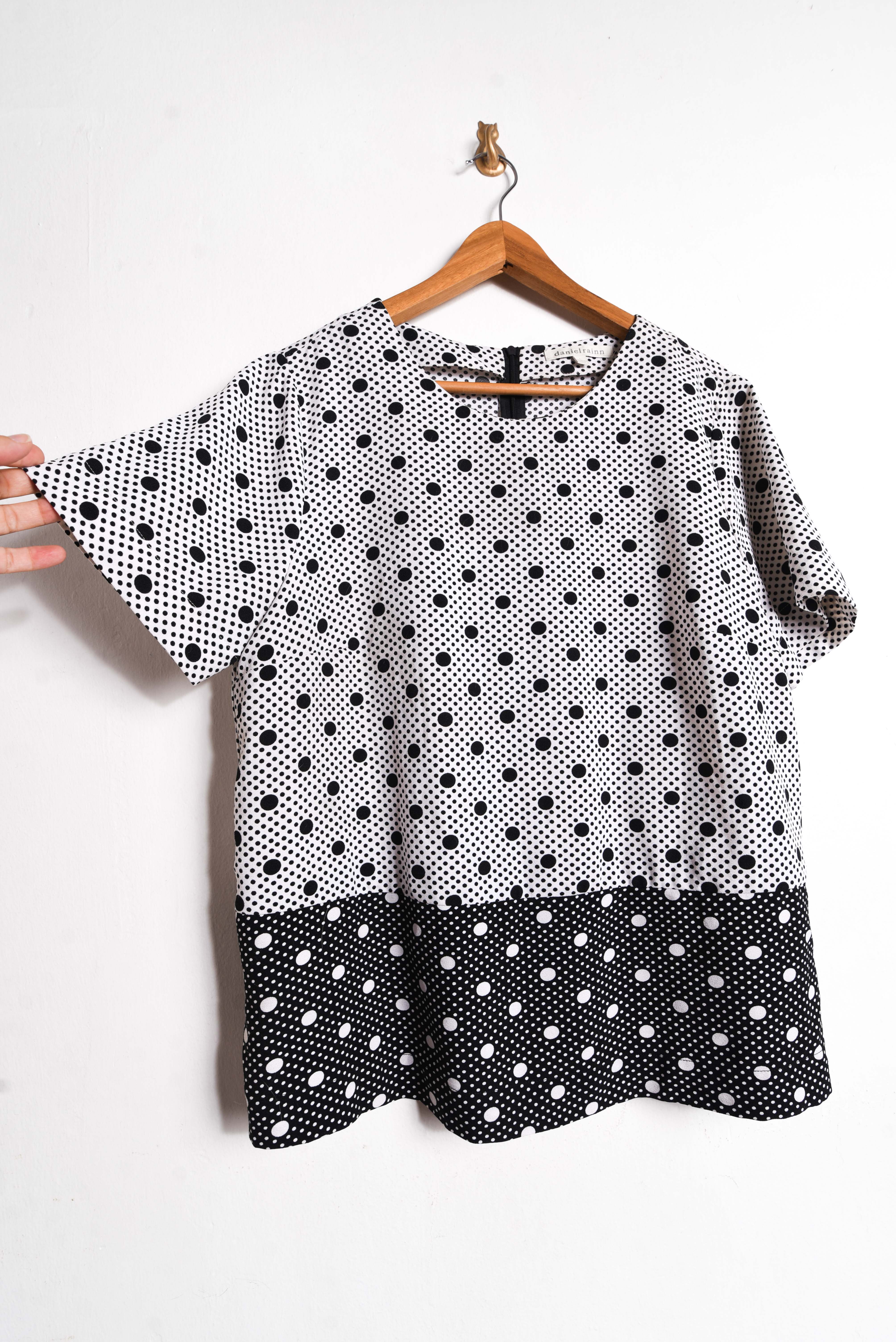 Blusa lunares b&w