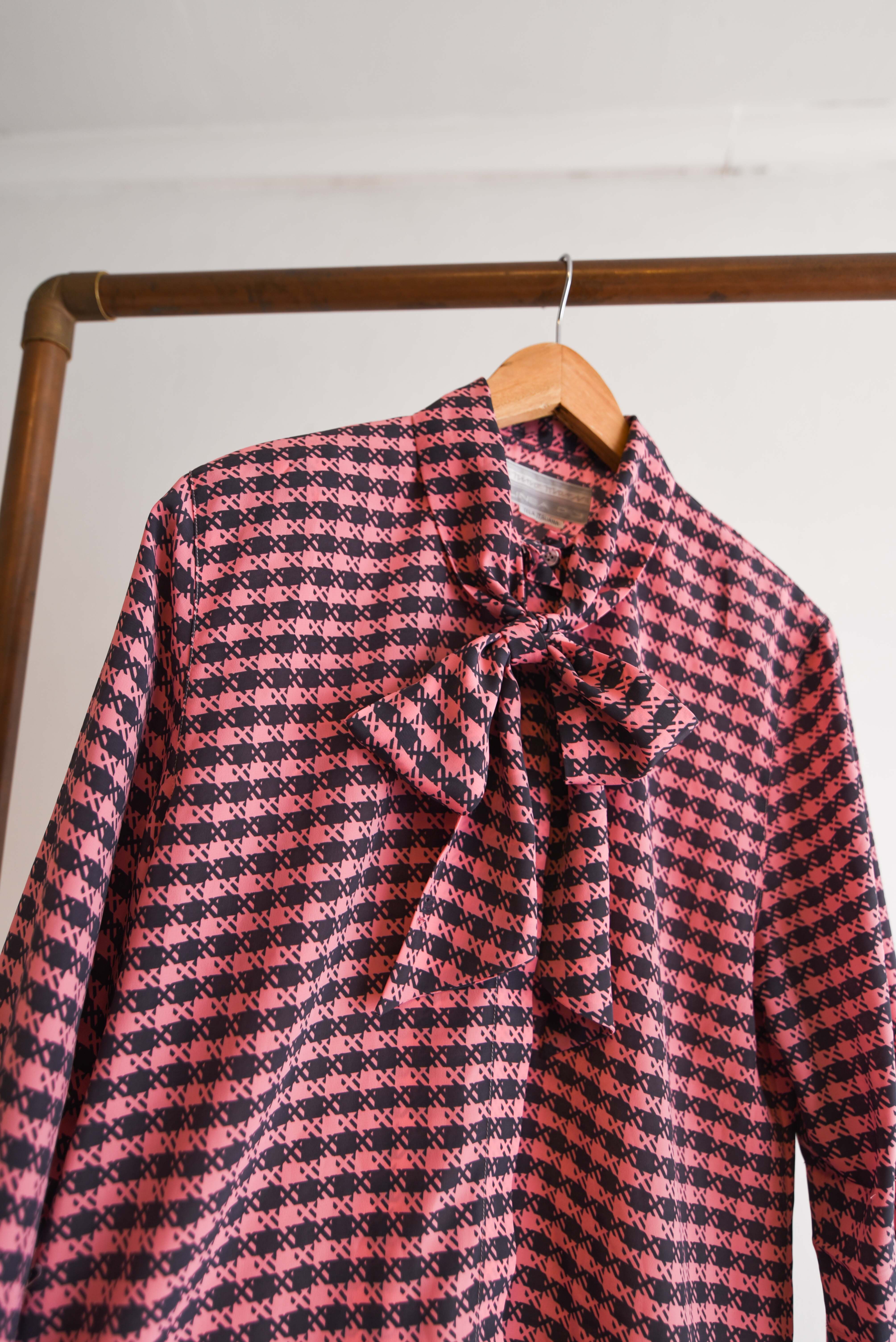 Blusa gris y rosa pata de gallo vintage