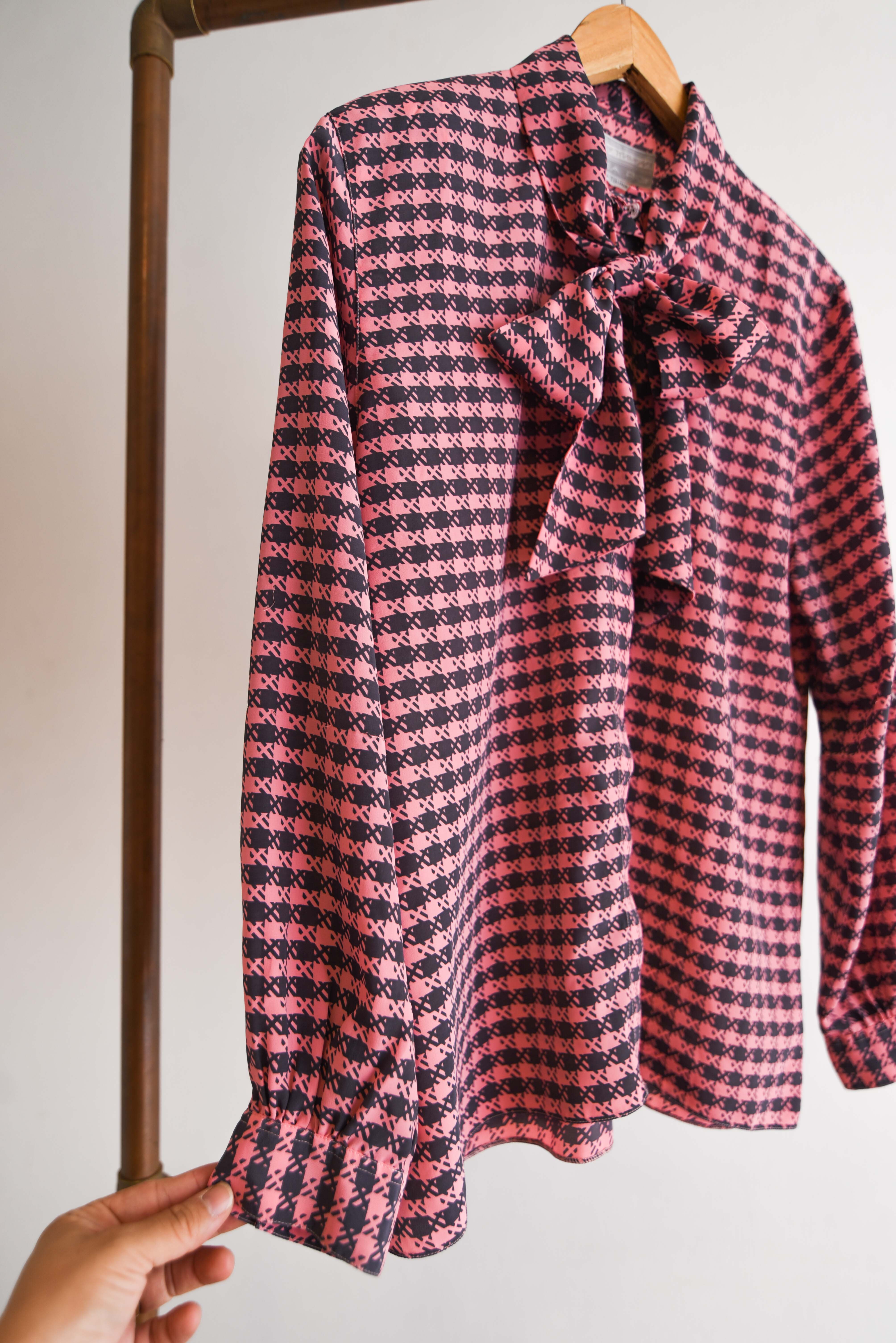 Blusa gris y rosa pata de gallo vintage