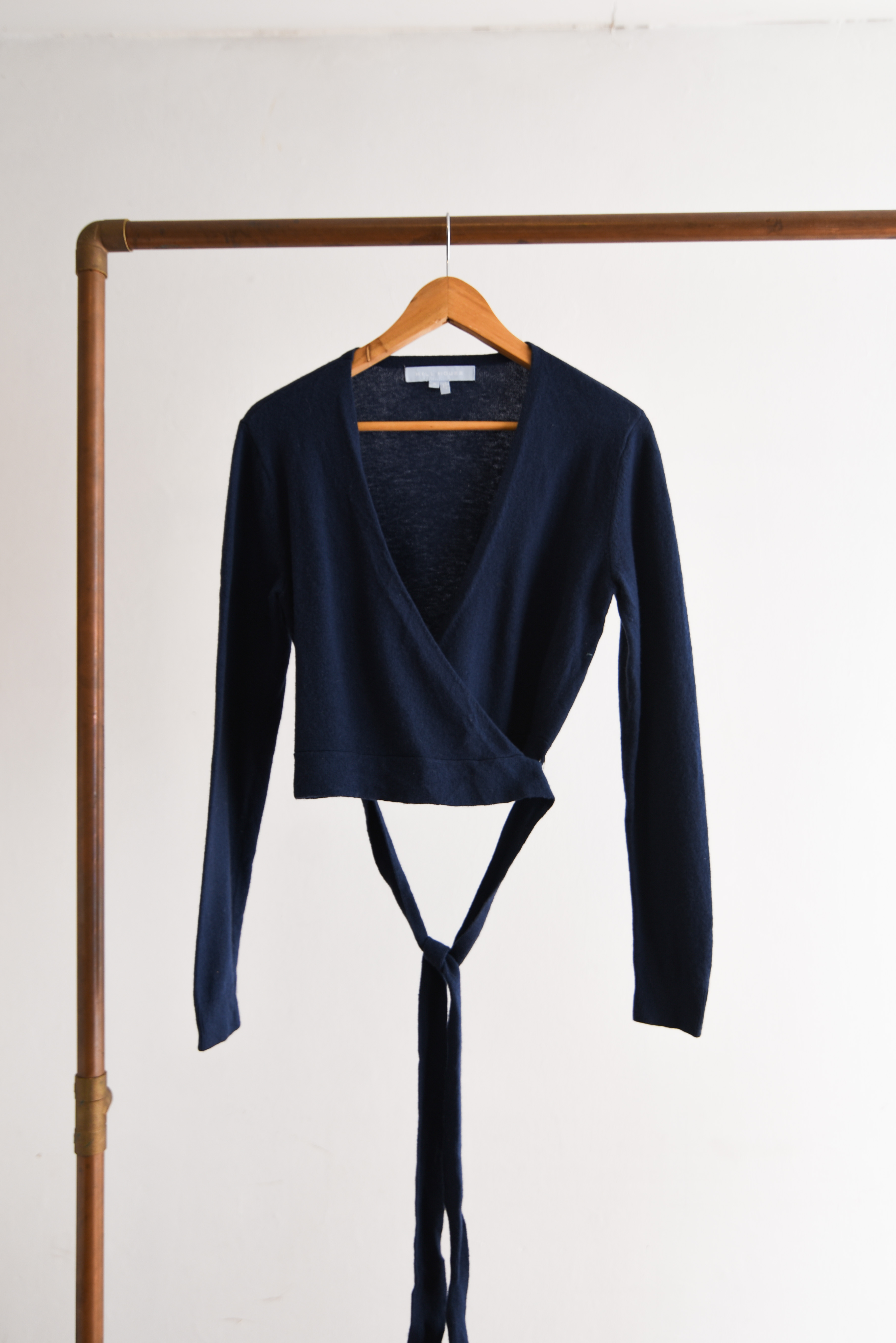 Cardigan cruzado azul navy lana merino