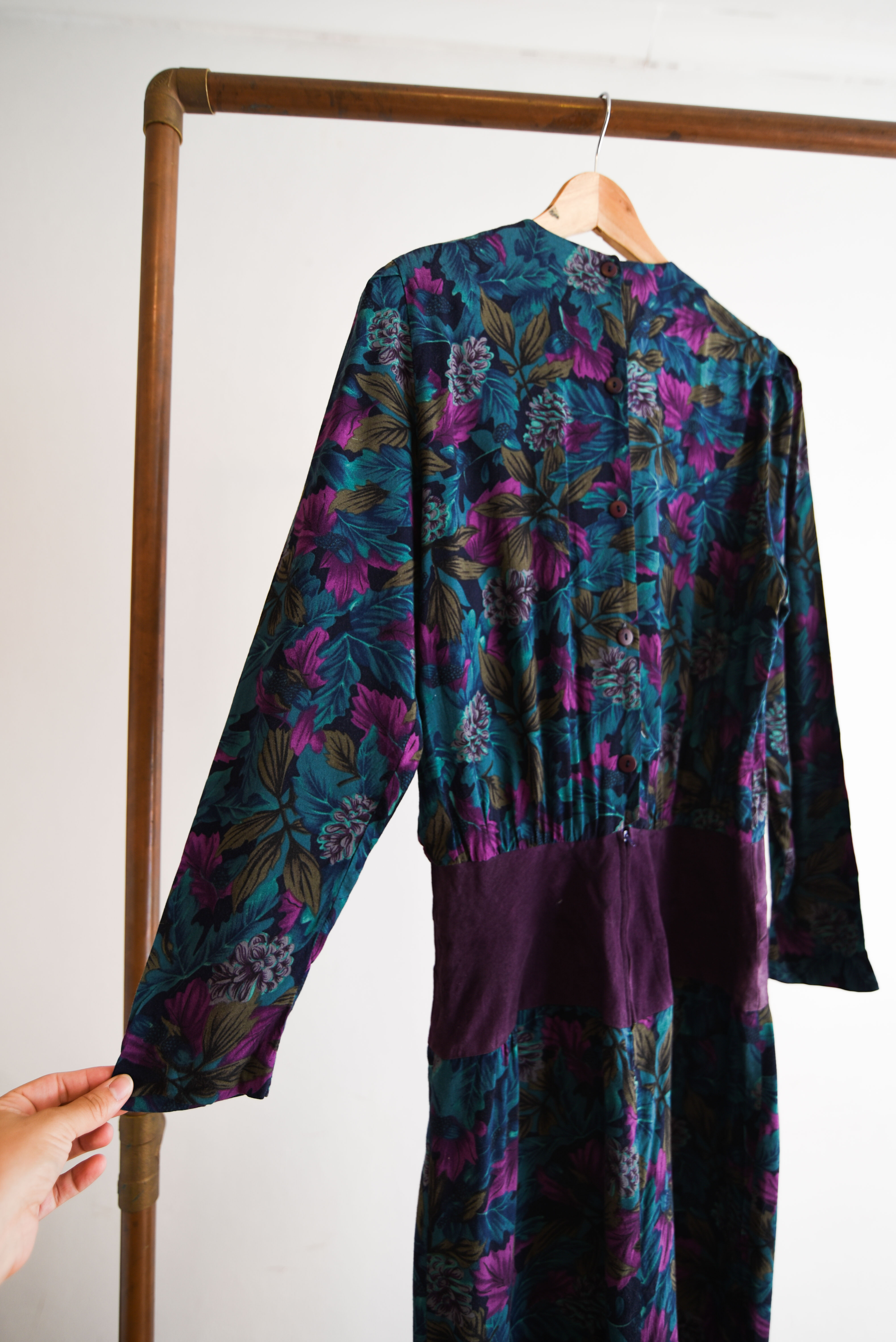 Vestido floral otoñal gamuza purple