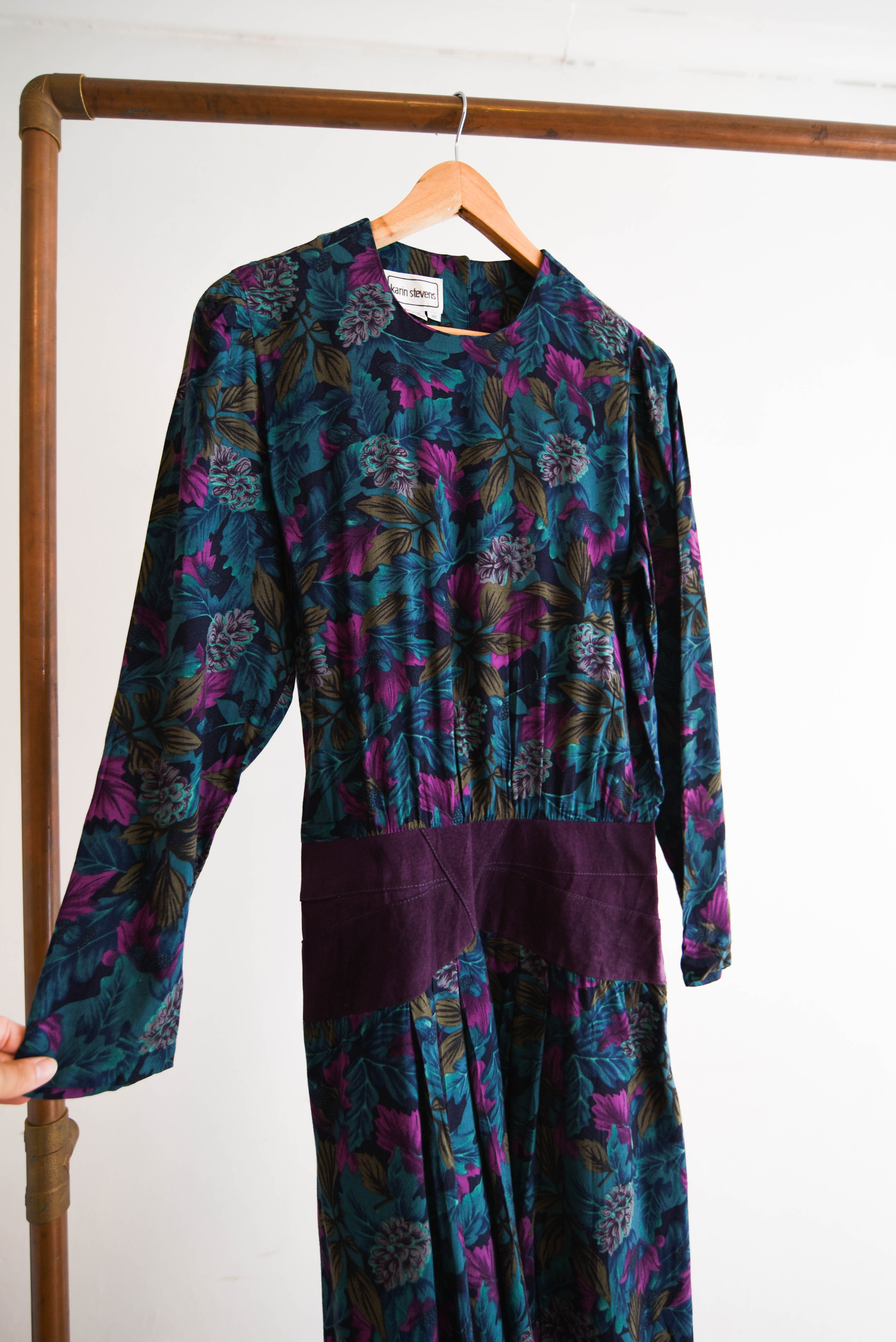 Vestido floral otoñal gamuza purple