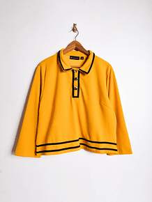 Top mostaza y negro cuellito