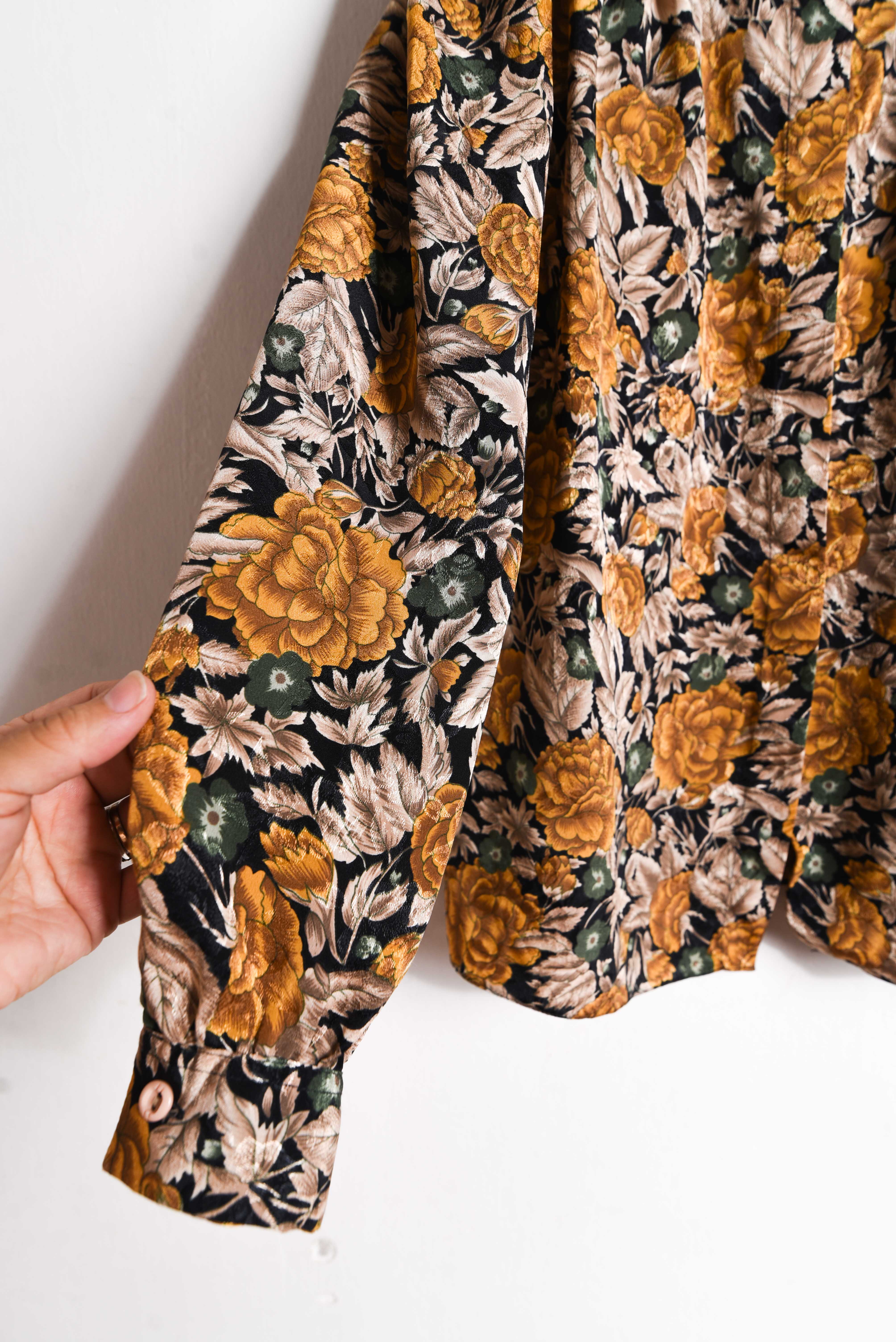 Blusa otoñal golden rose