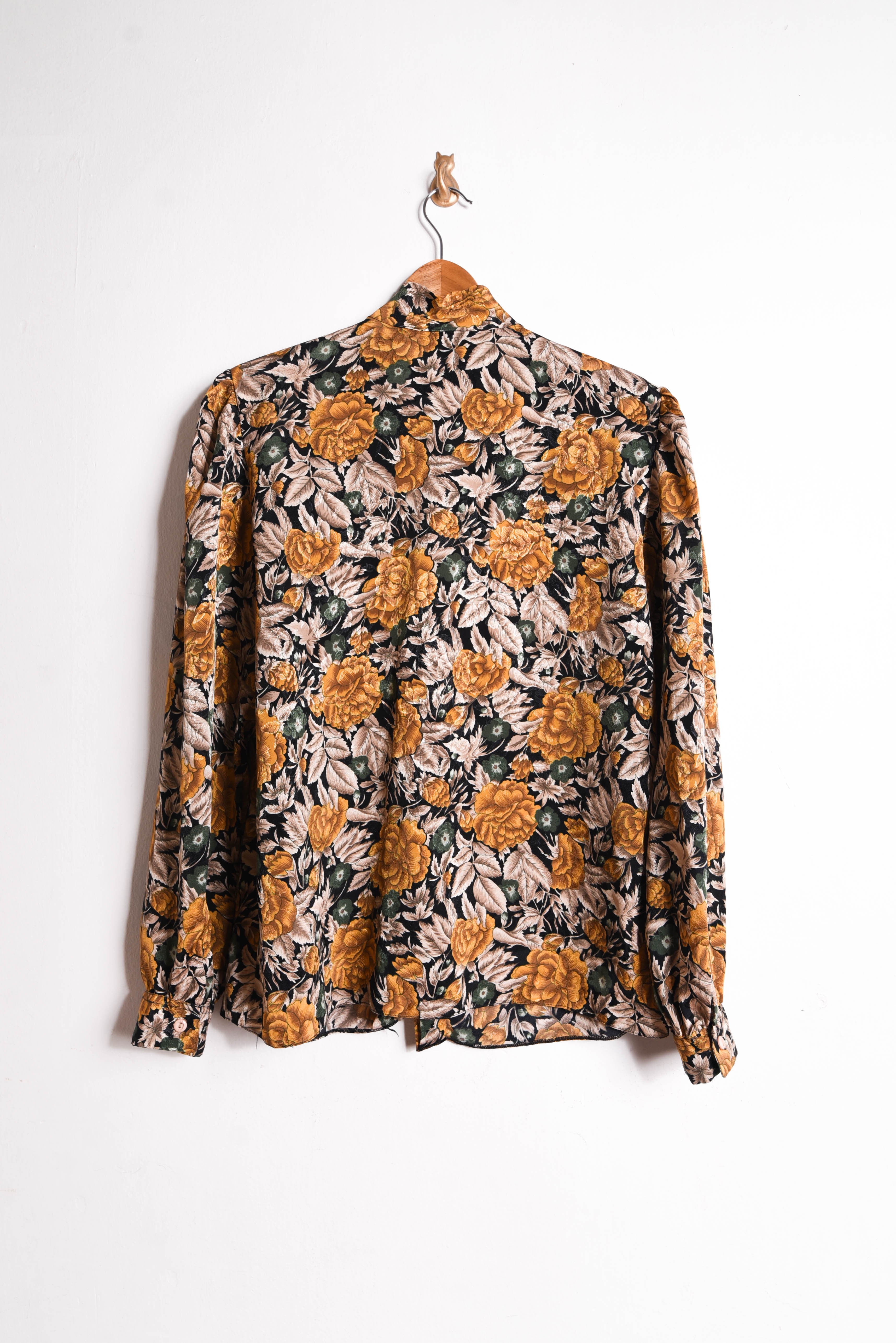 Blusa otoñal golden rose