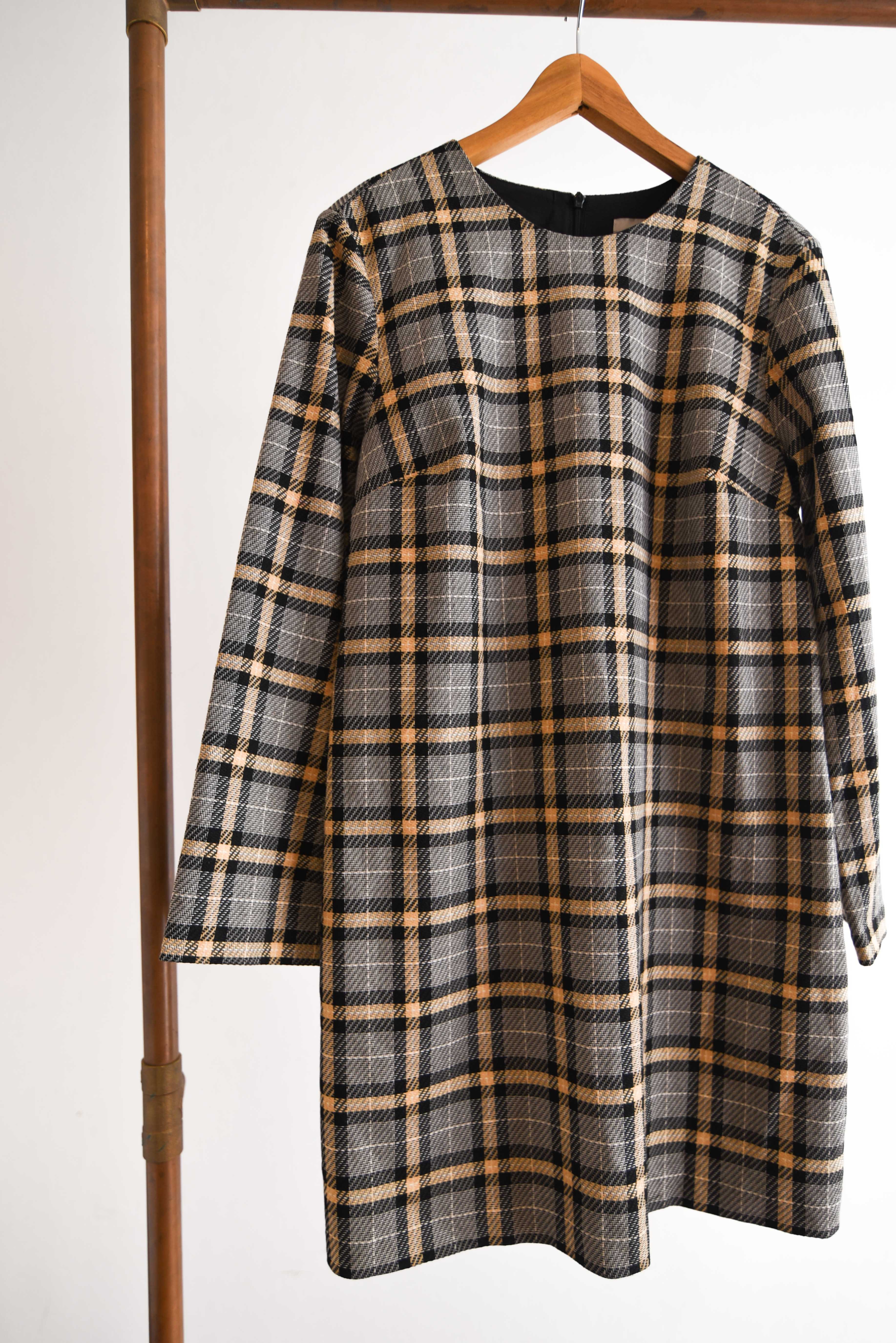 Vestido café tartán otoñal