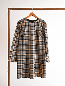 Vestido café tartán otoñal