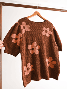 Chaleco café flores manga princesa