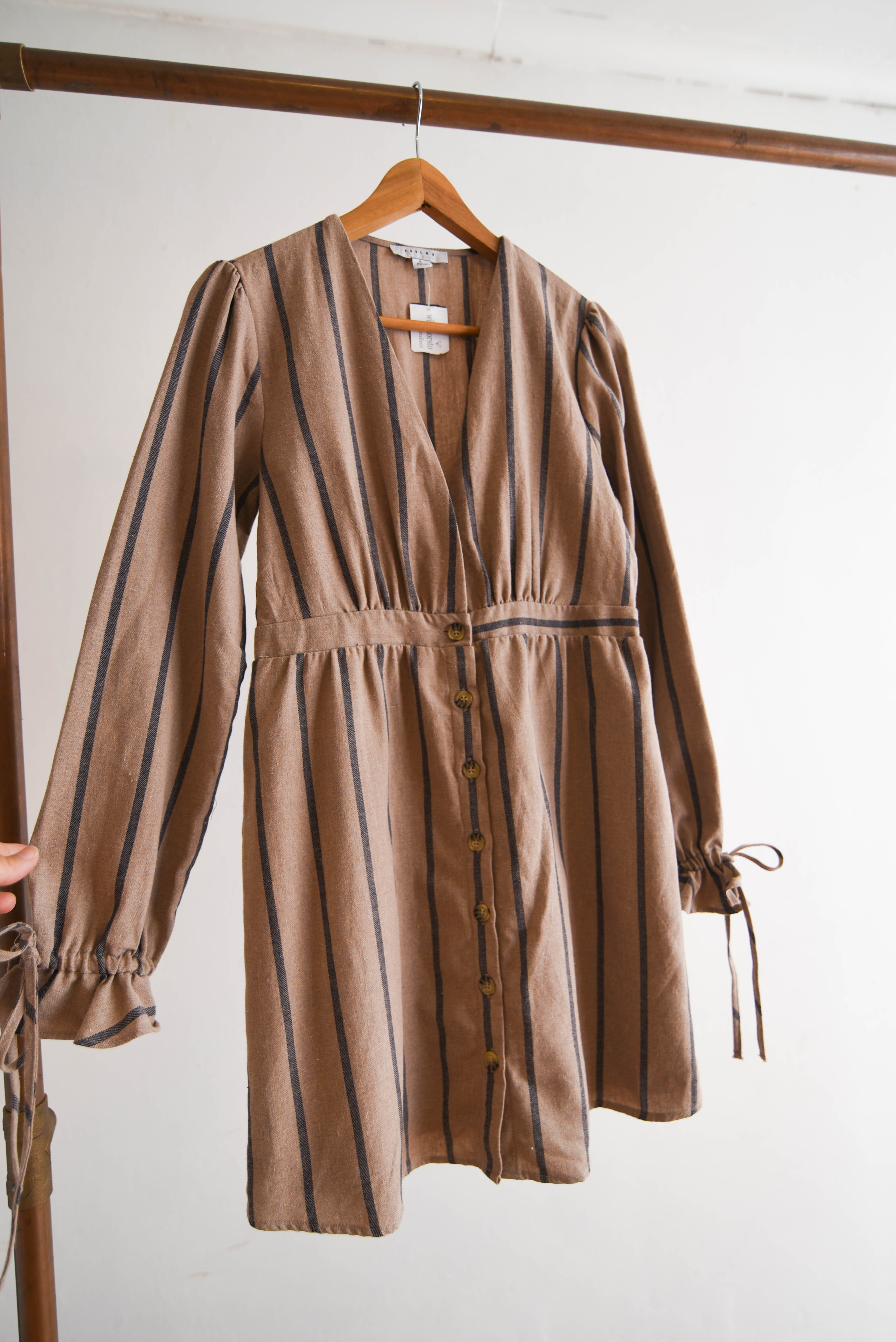 Vestido café rayado botones