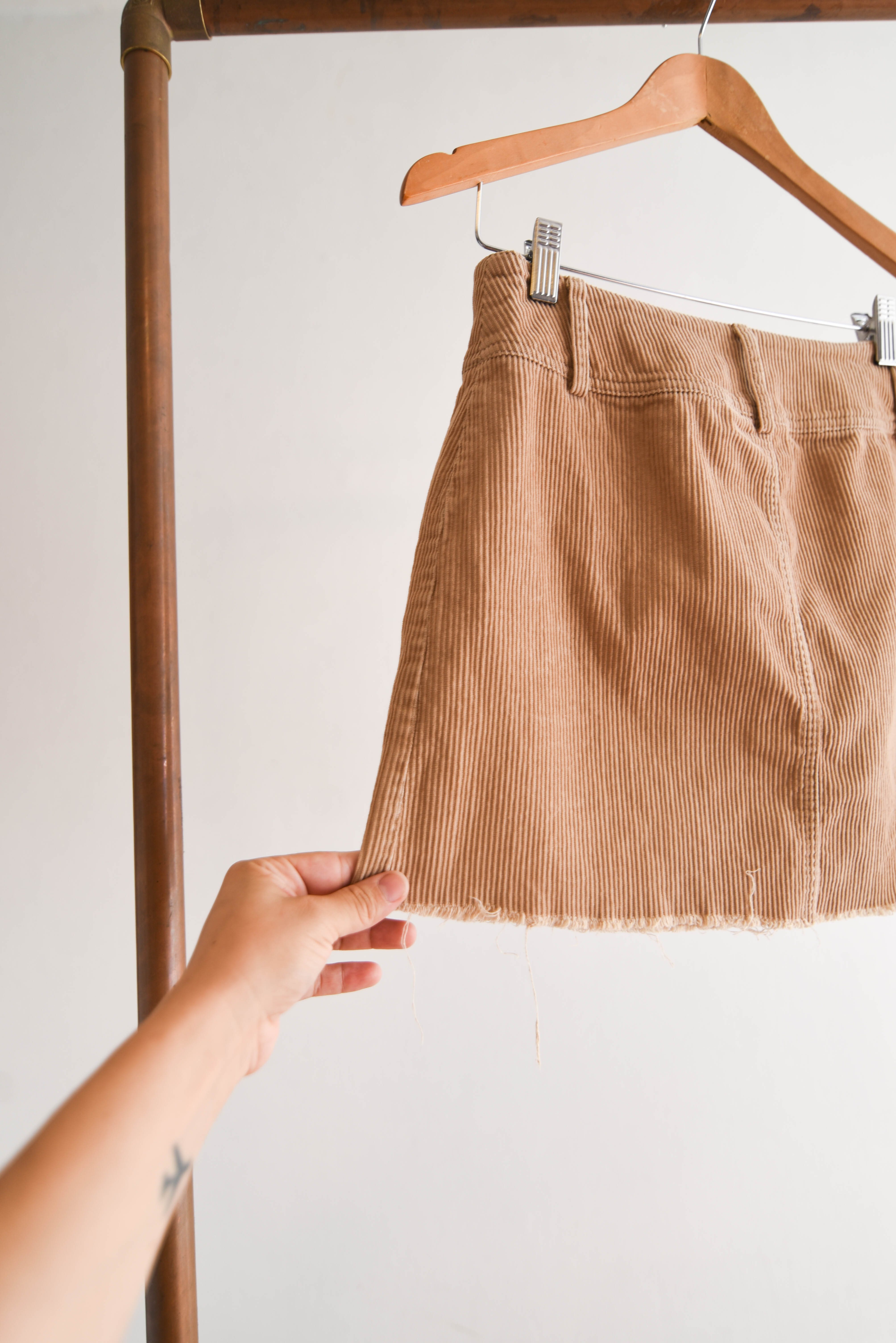 Mini falda cotelé latte