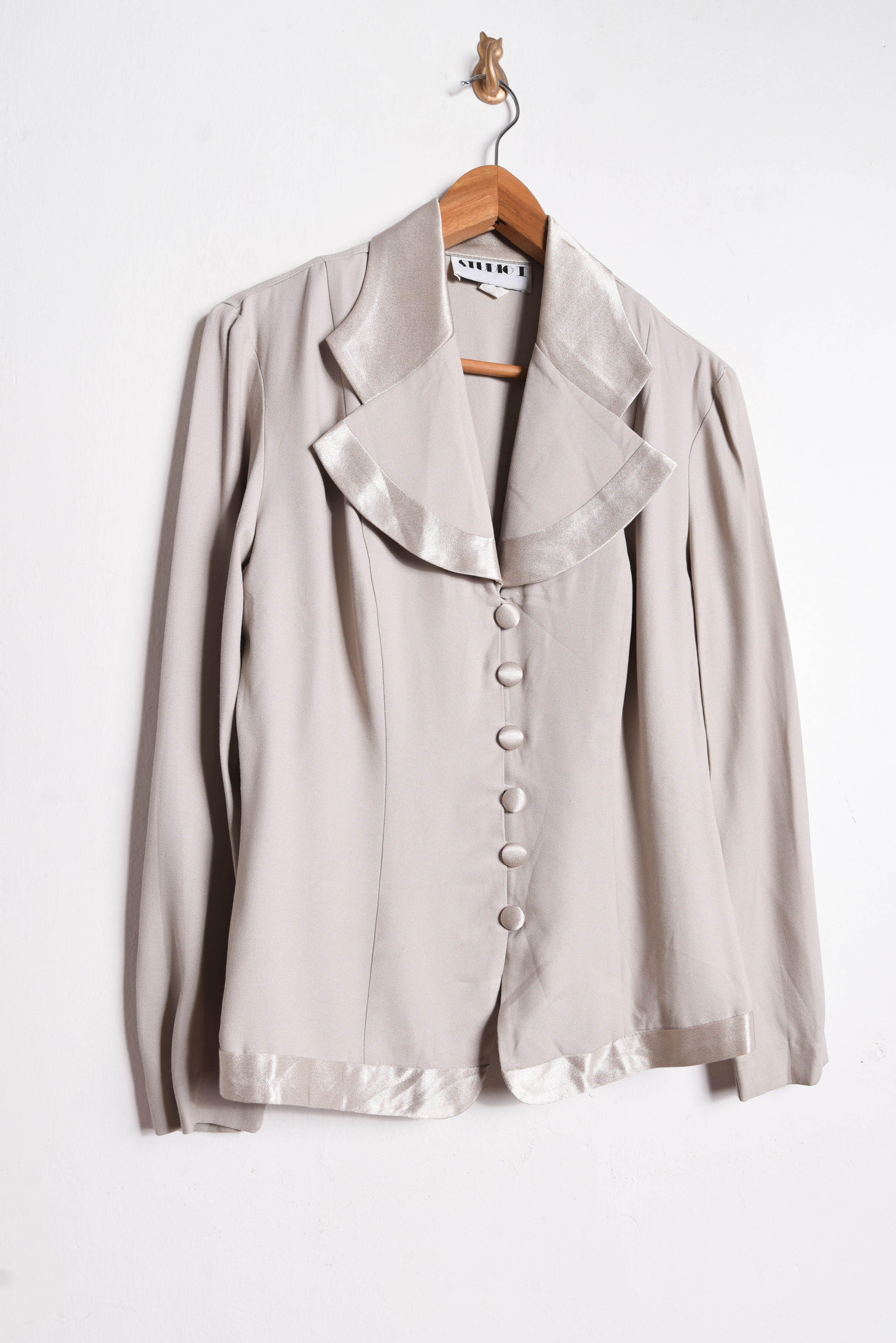 Chaqueta taupe vintage satín