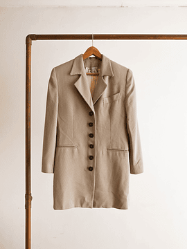 Blazer café cuadritos y botones