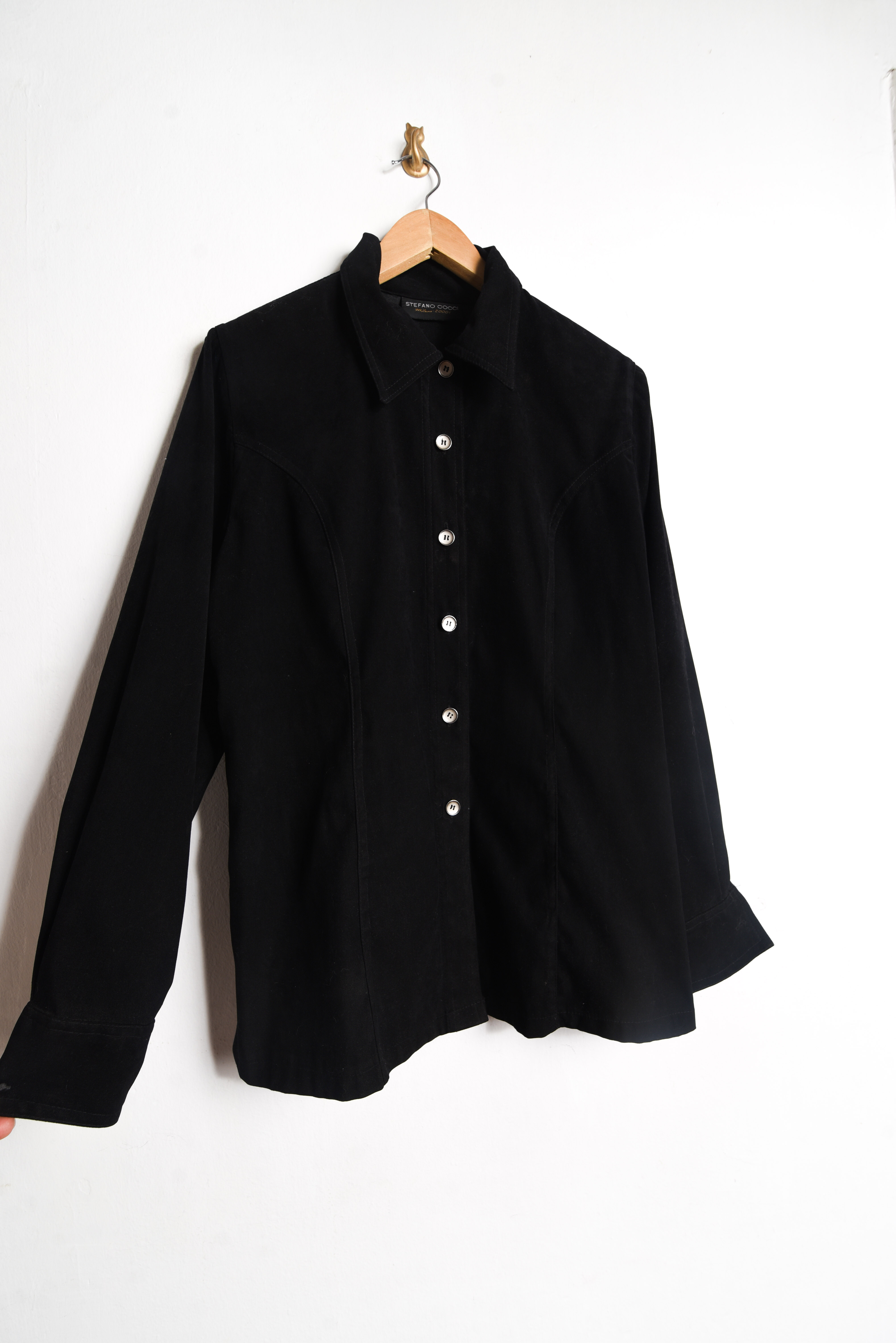 Chaqueta negra botones