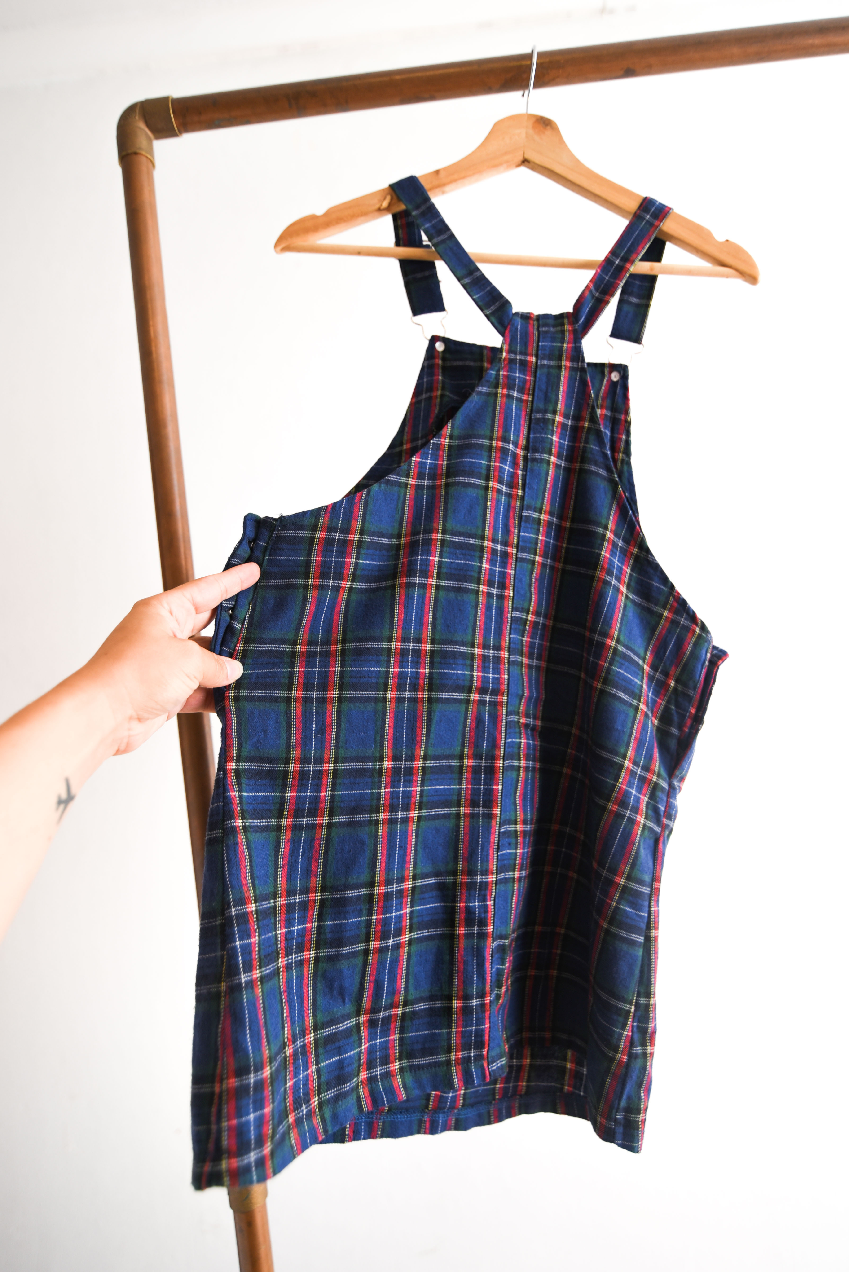 Jardinera dress tartán