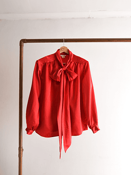 Blusa roja satín lazito