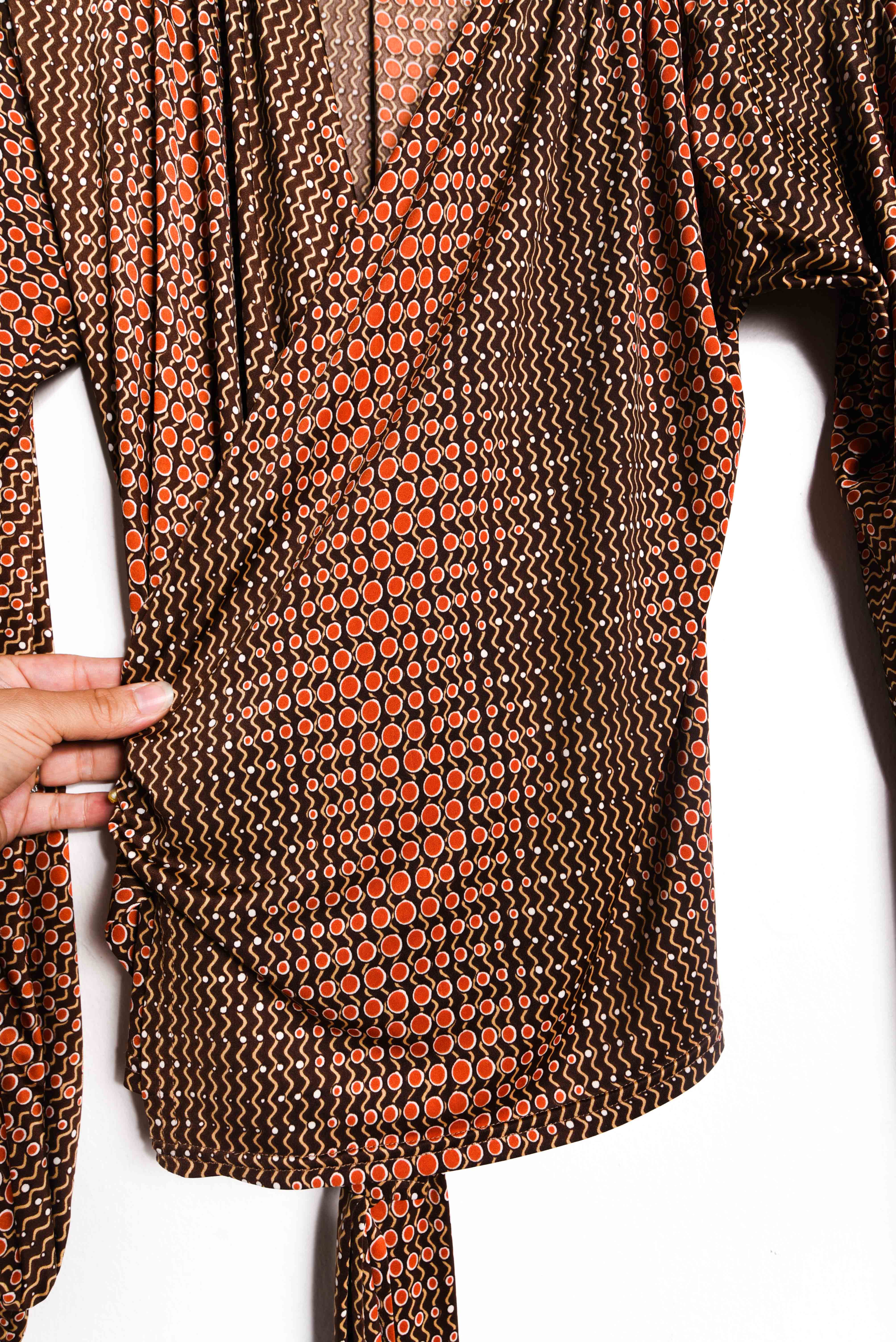 Blusa retro vibes cruzada