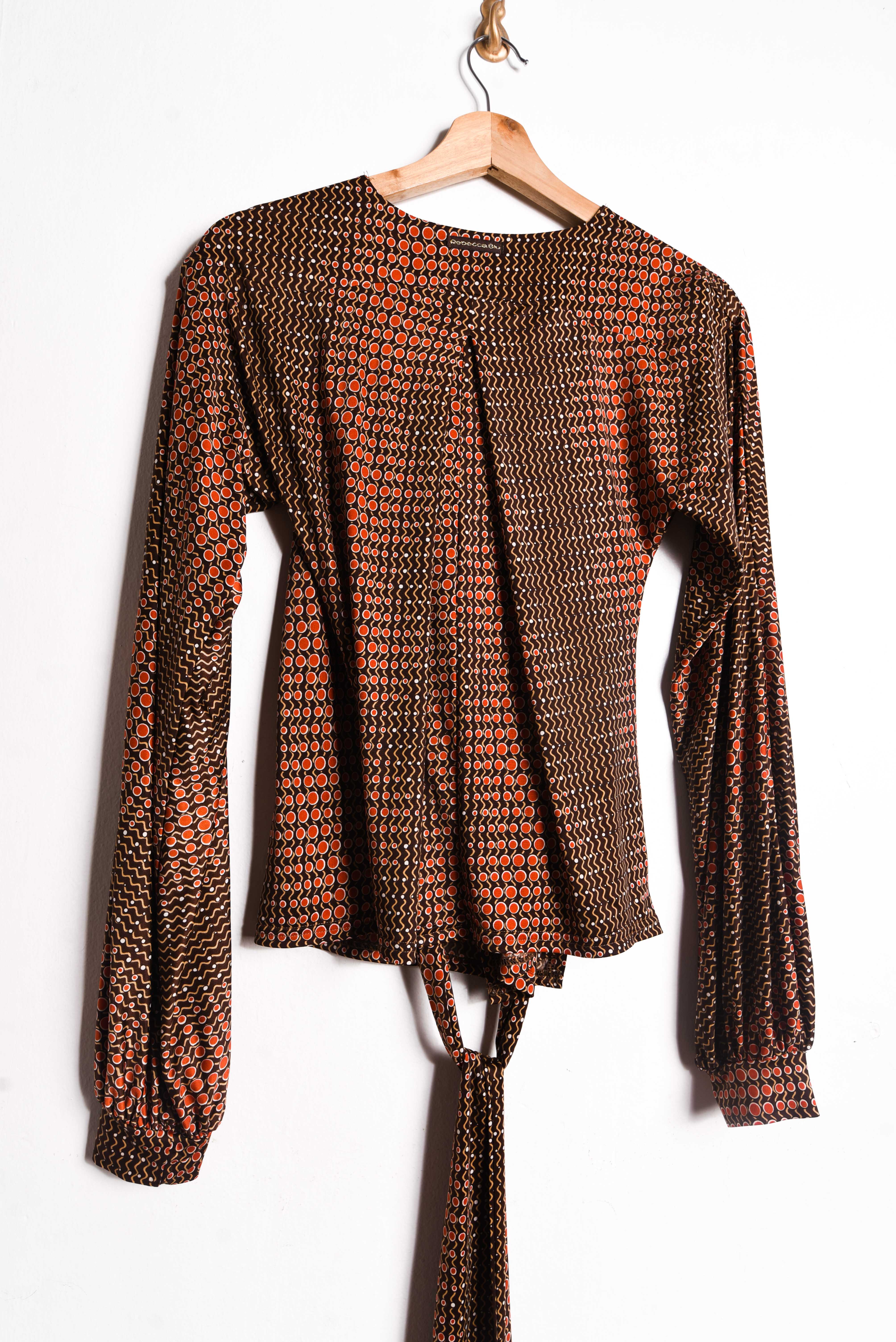 Blusa retro vibes cruzada