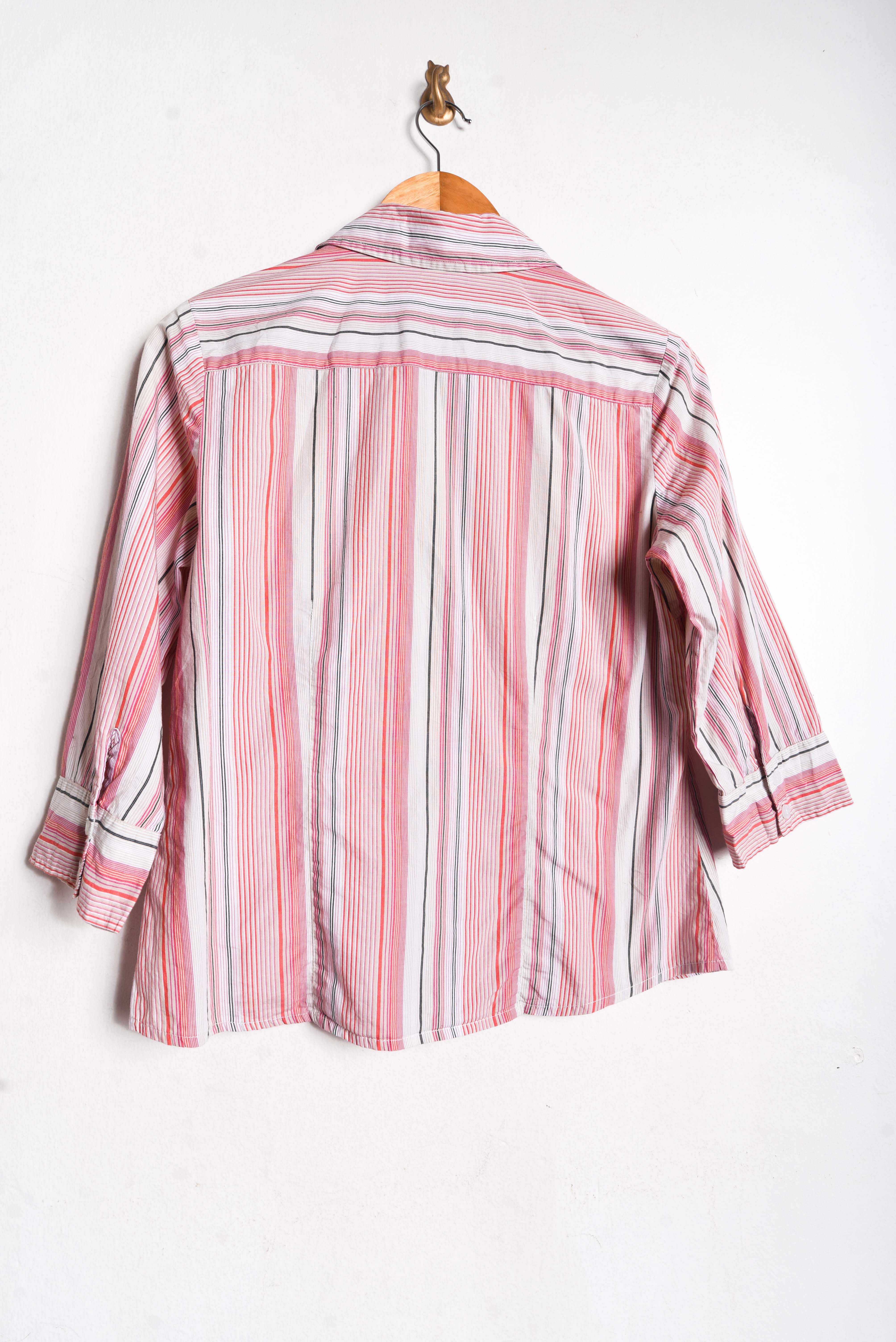 Camisa rayada pastel