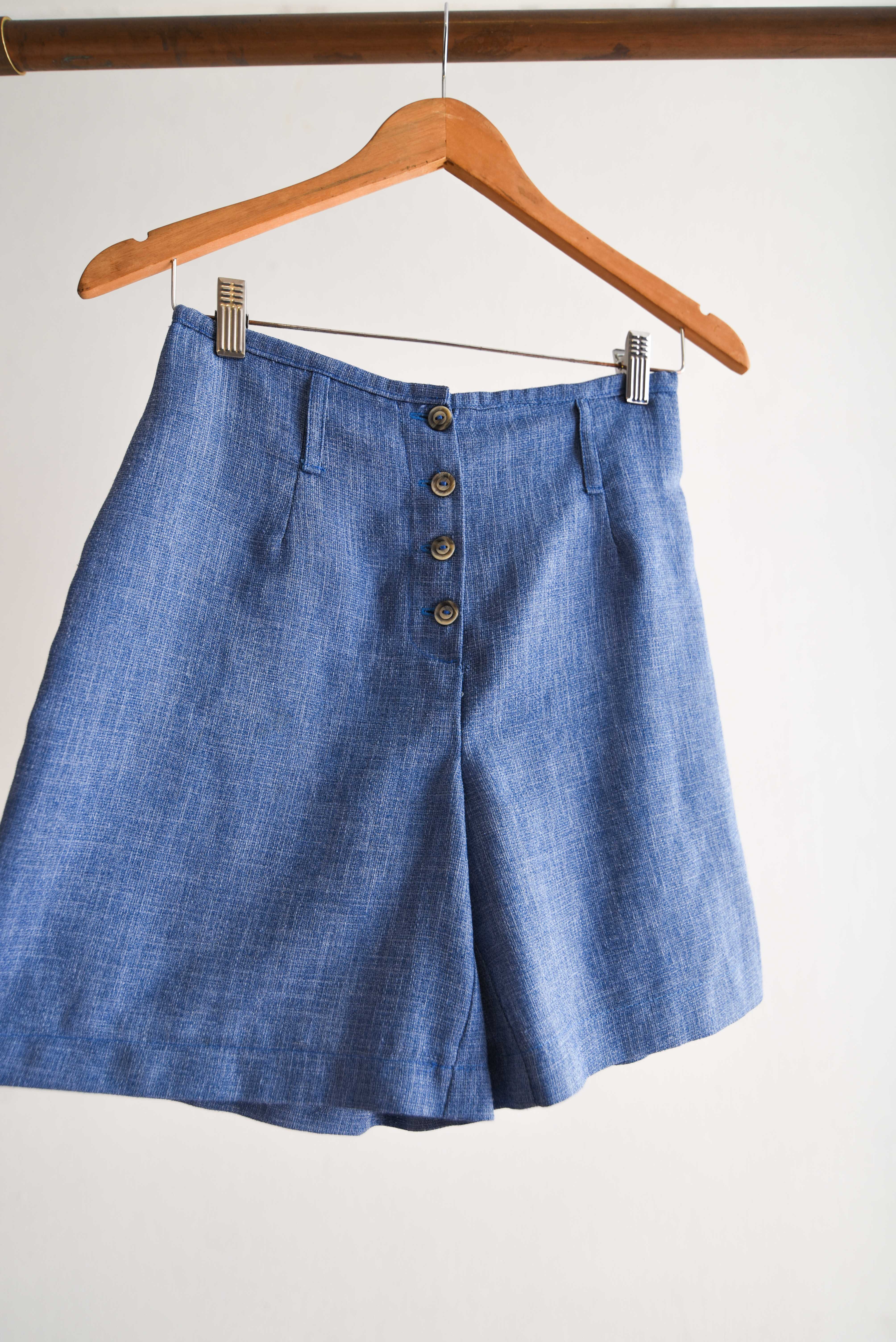 Short tiro alto azulino