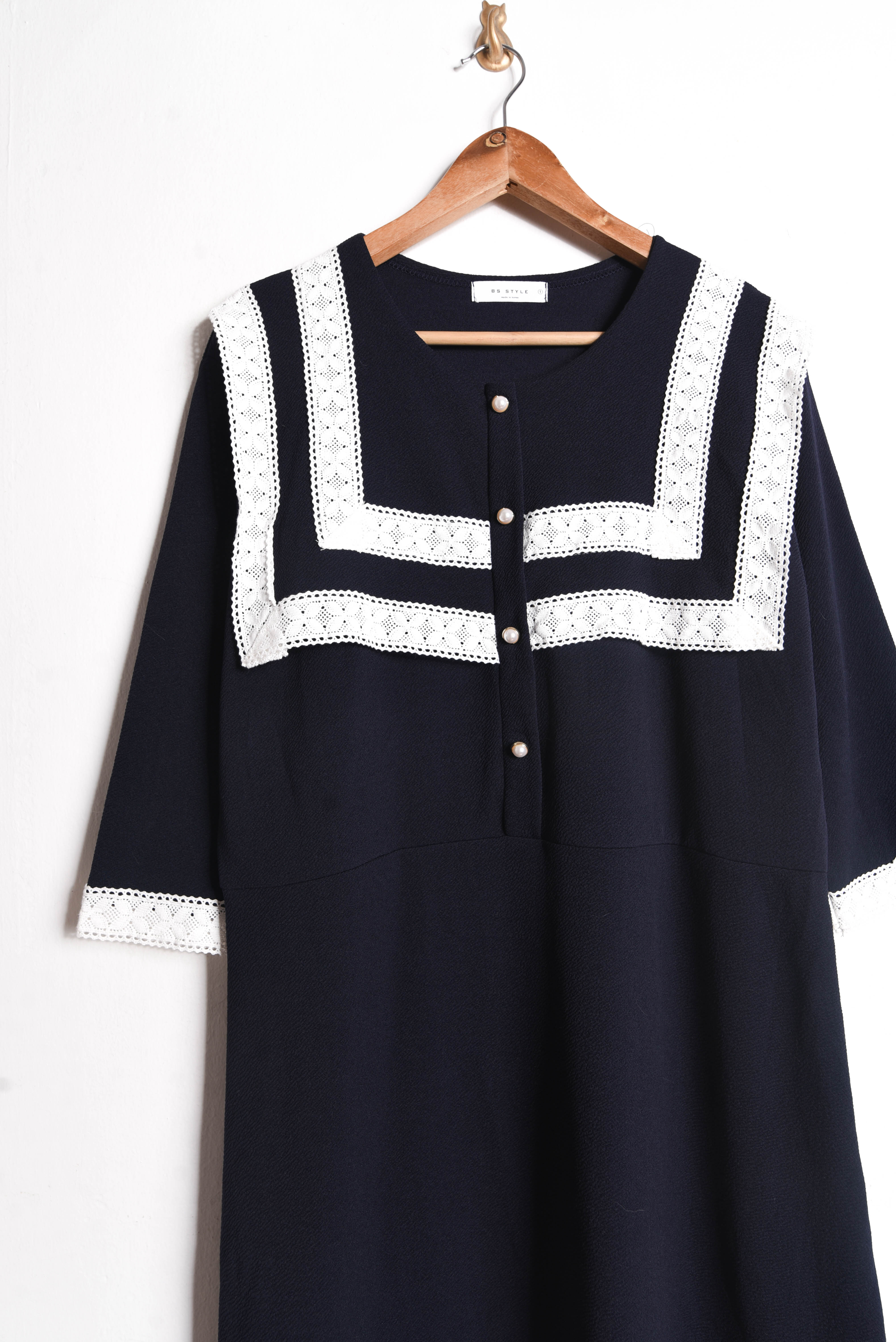 Vestido azul marinero blonda