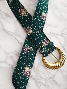Cinturón floral verde vintage