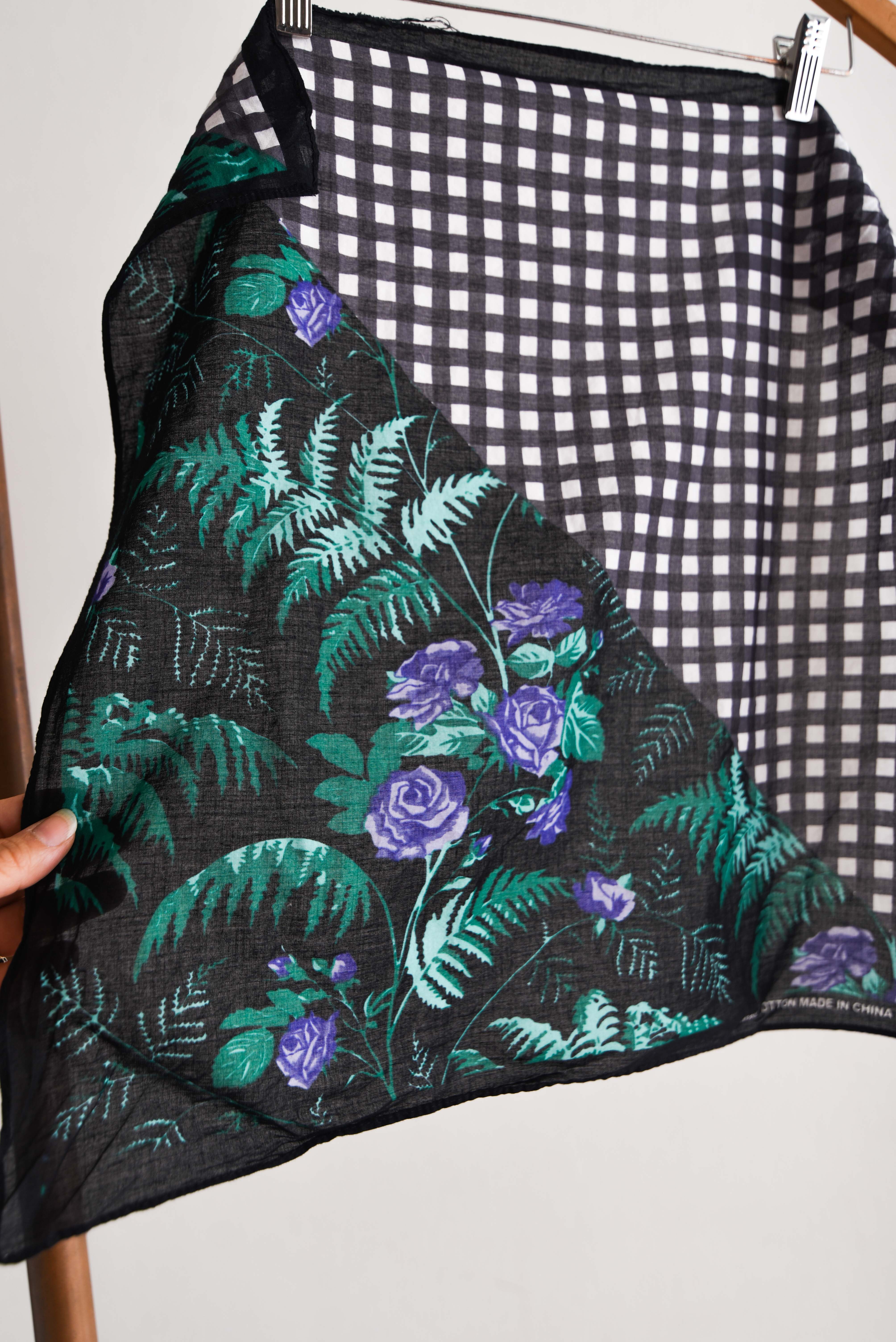 Pañuelo gingham floral vintage