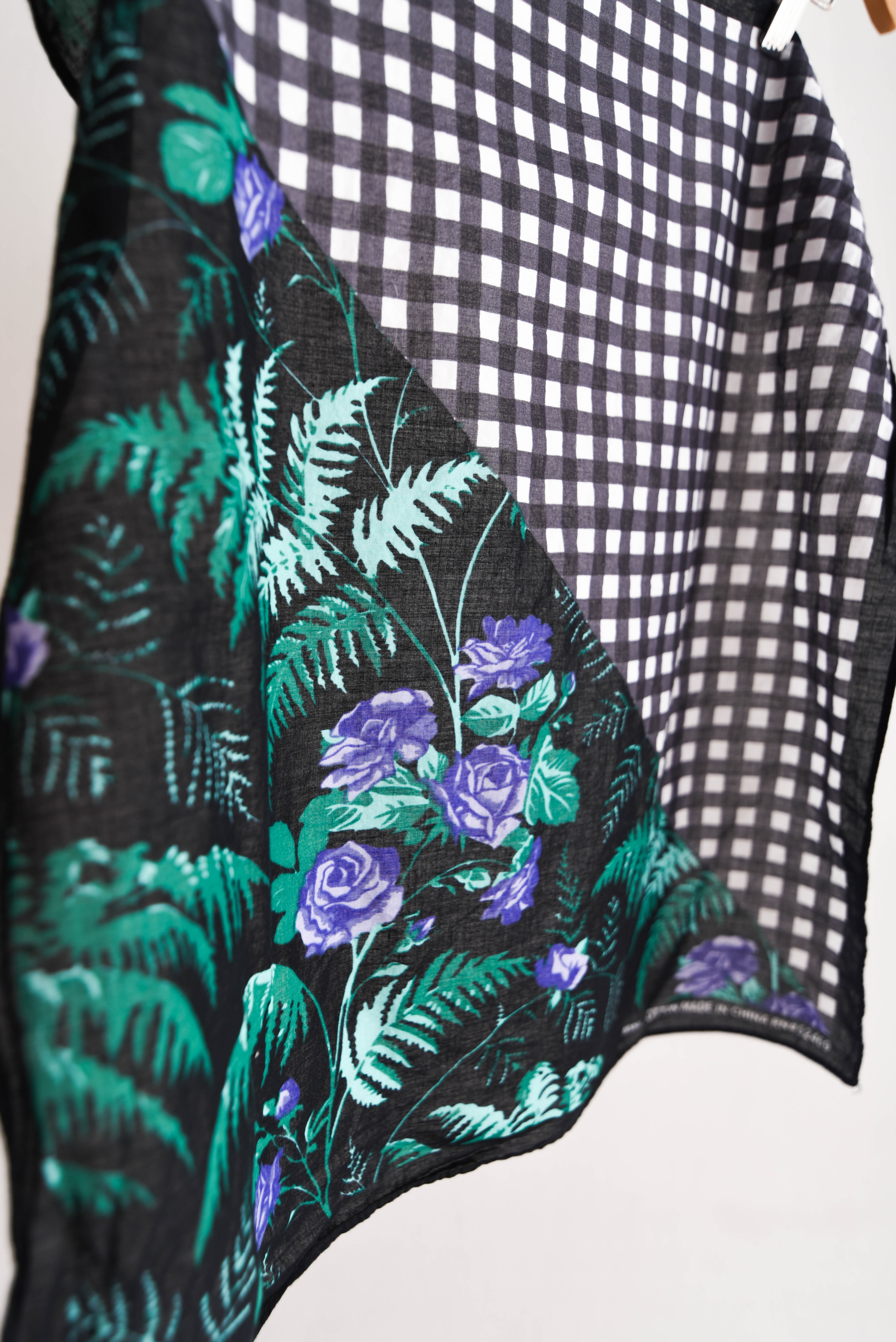 Pañuelo gingham floral vintage