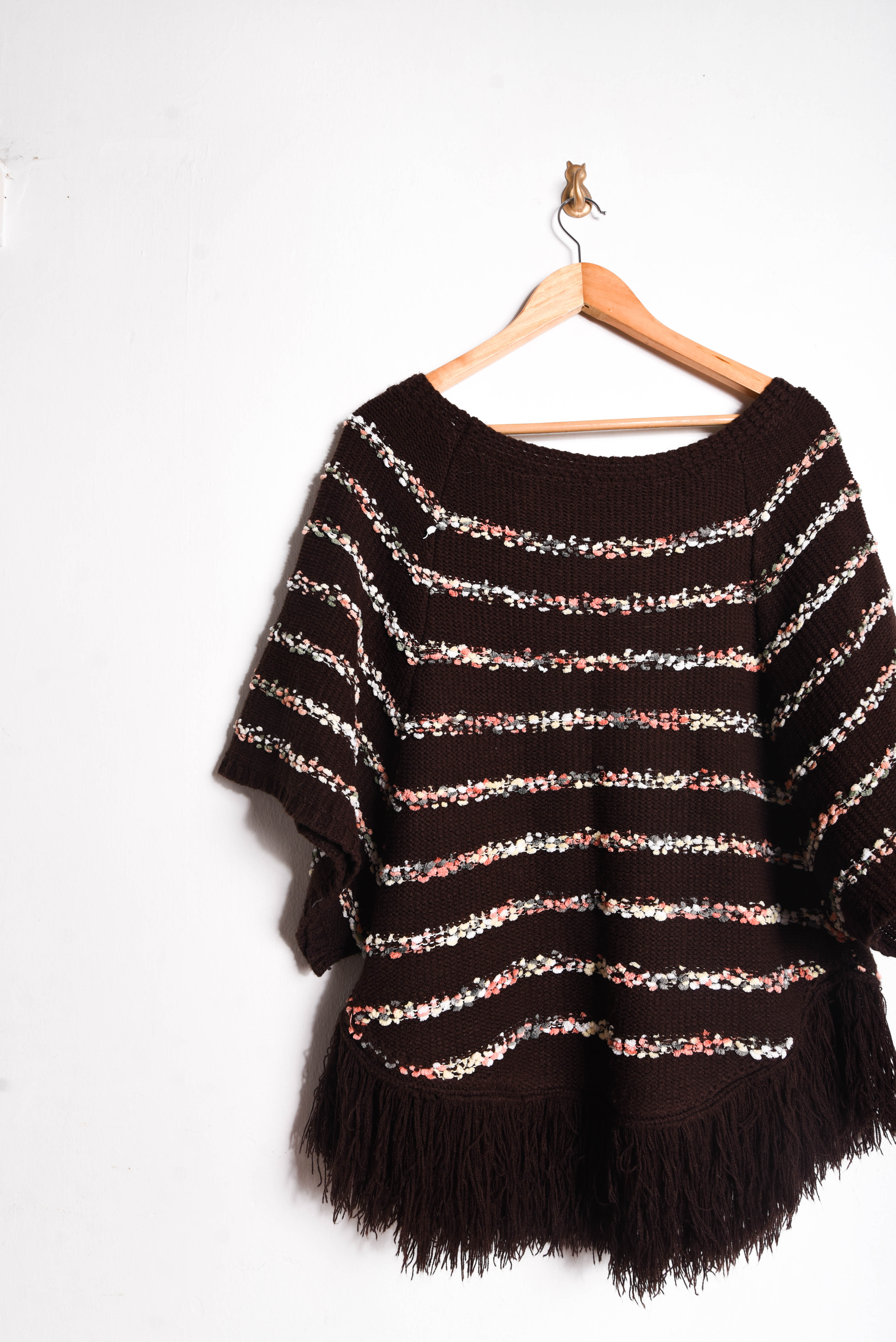 Chaleco café rayado poncho