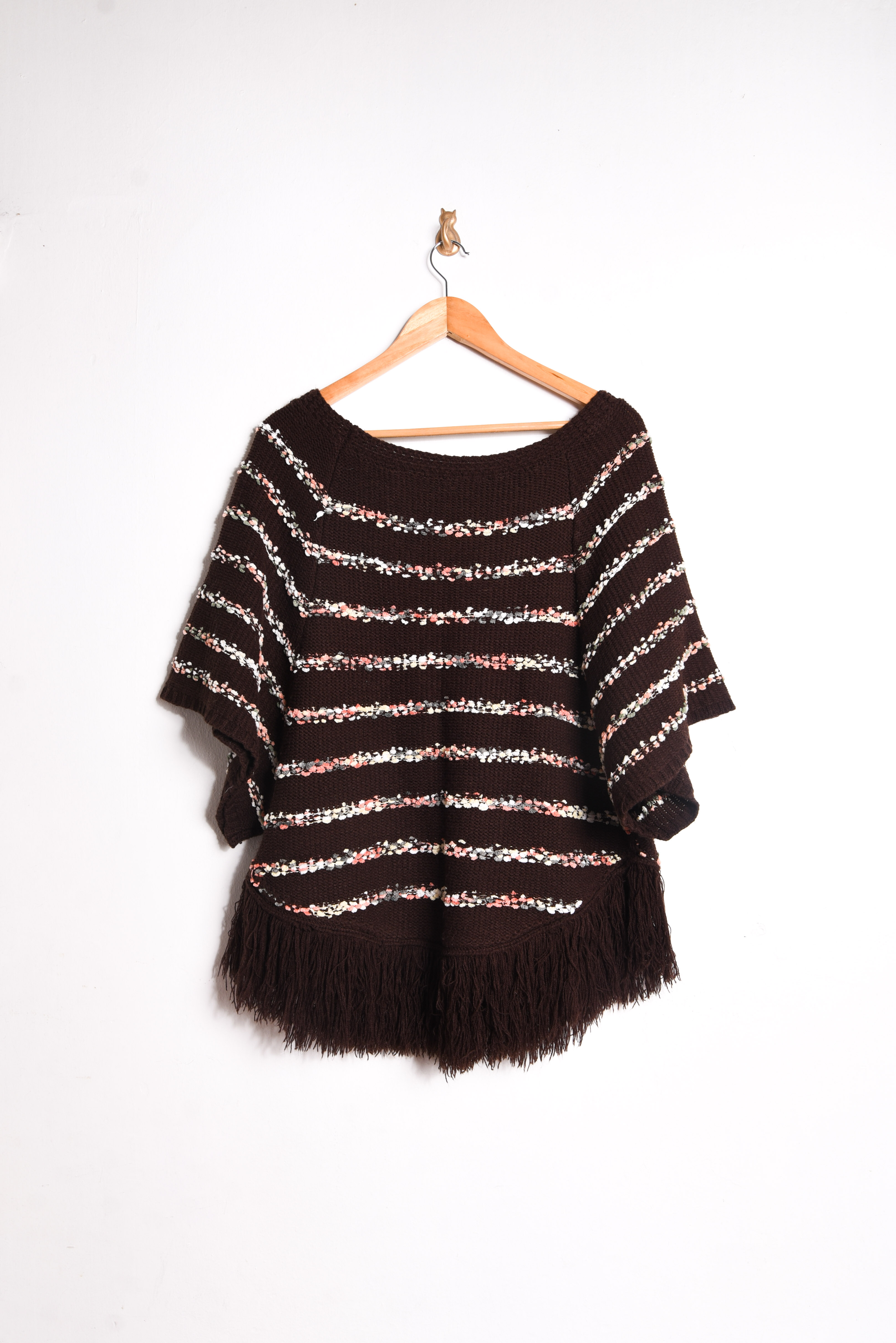 Chaleco café rayado poncho