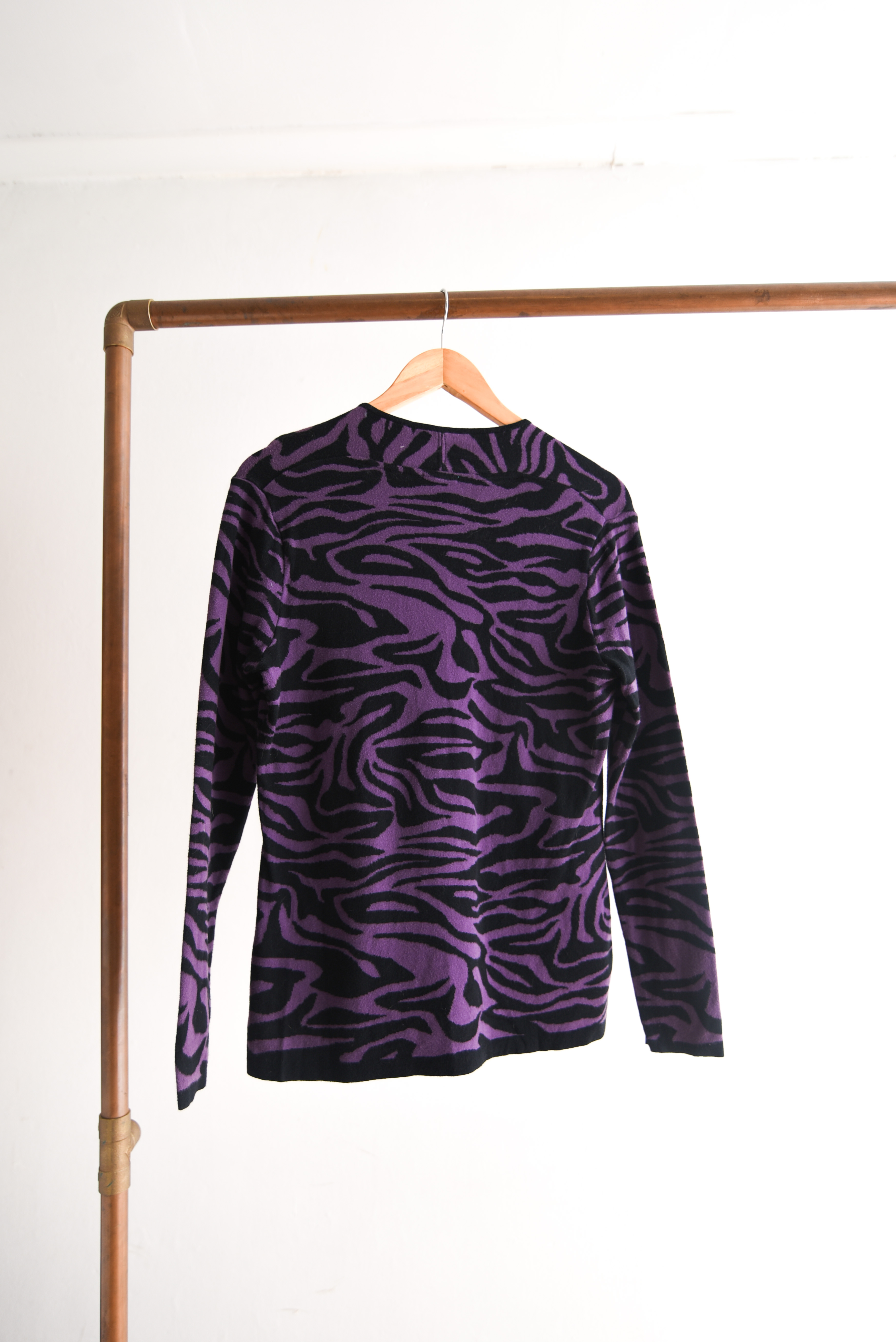 Top morado wavy