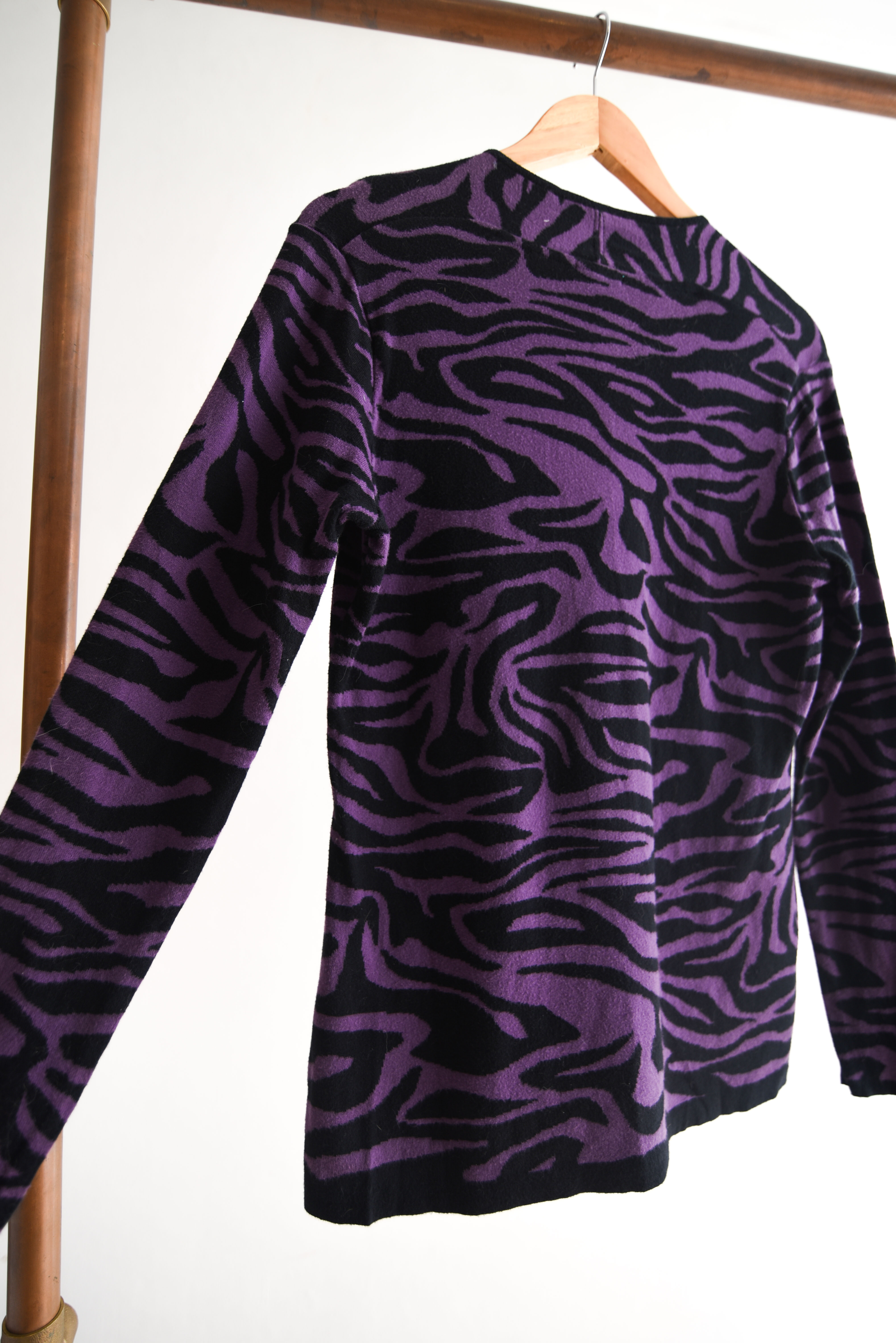 Top morado wavy