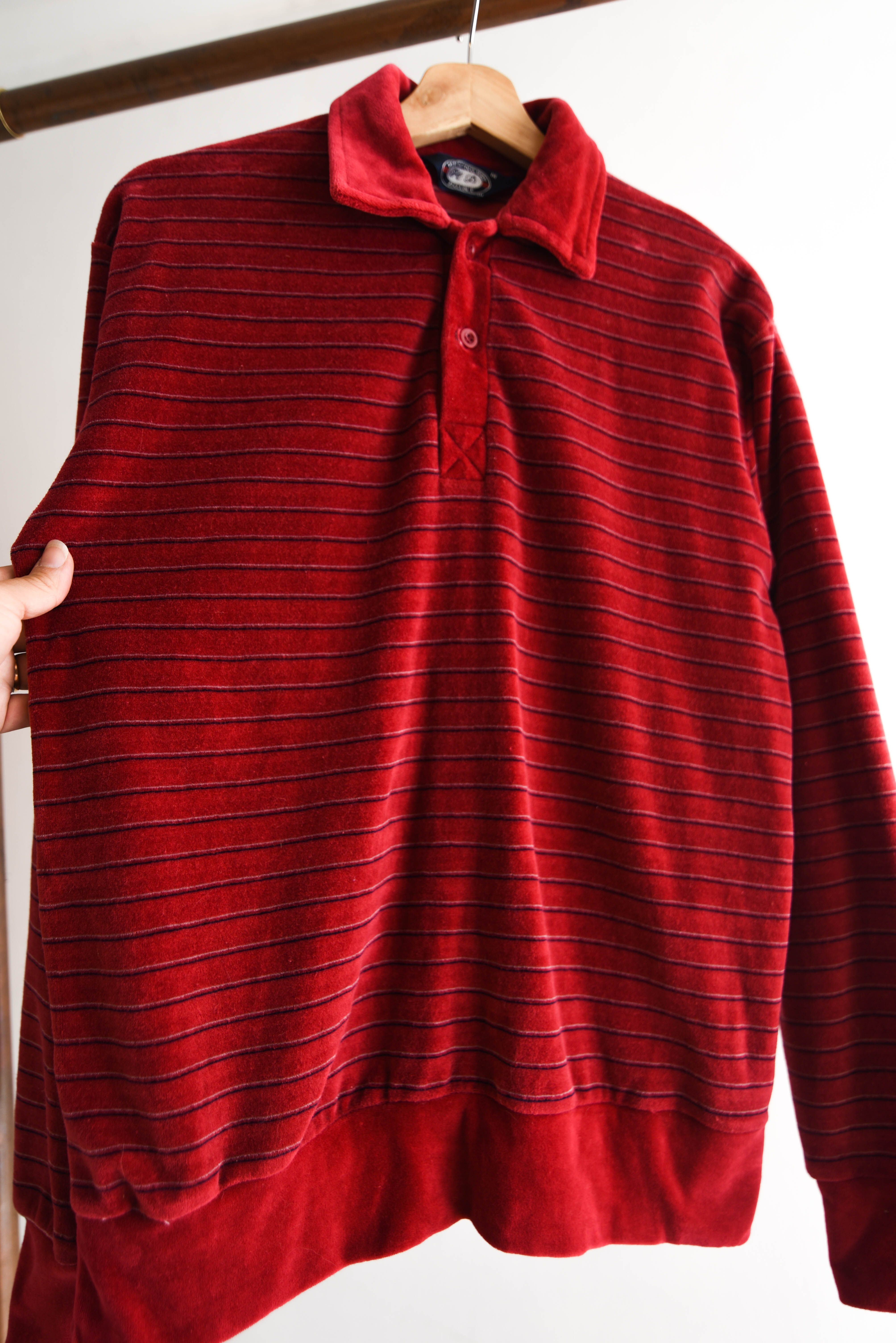 Polerón plush rojo 90s