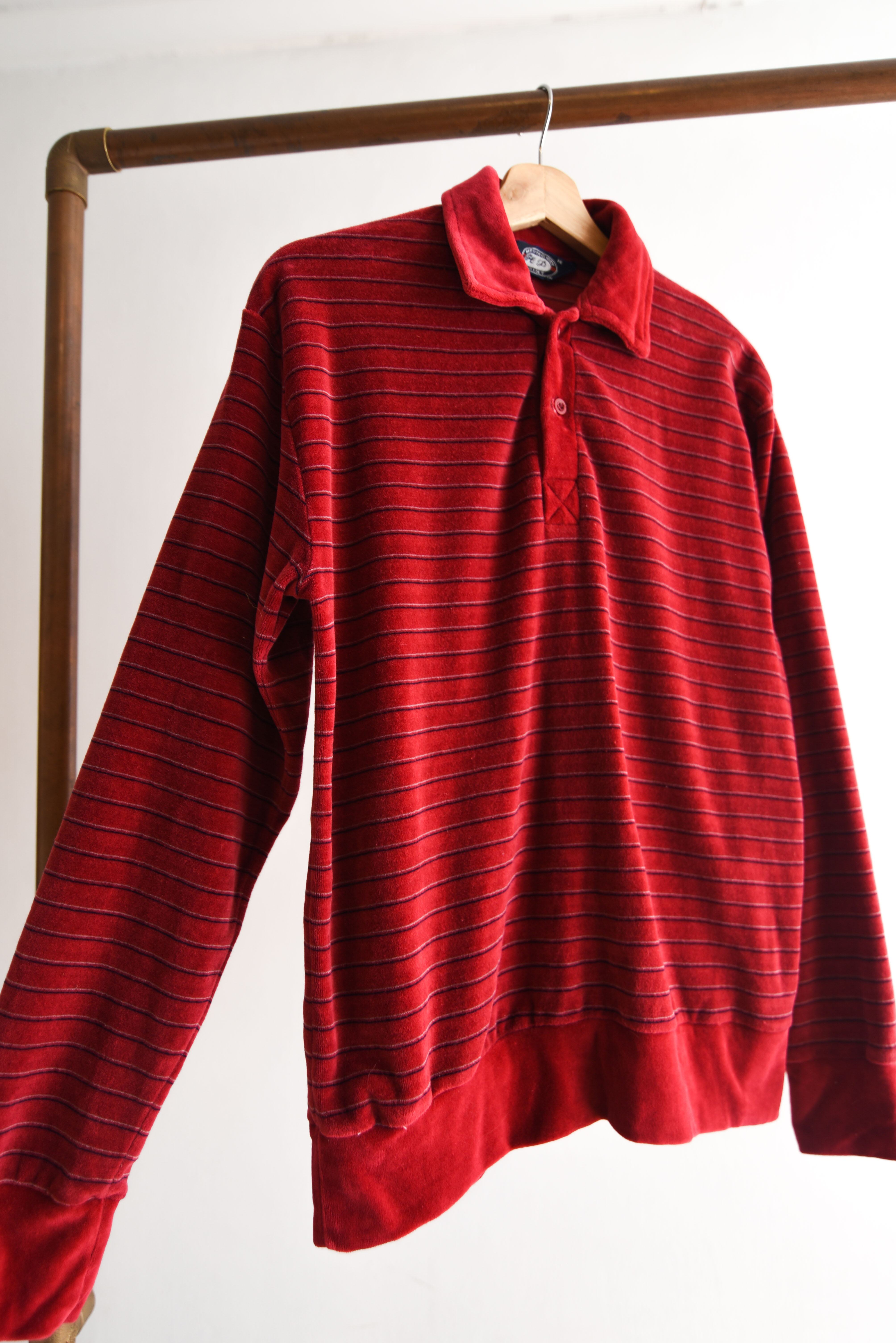 Polerón plush rojo 90s