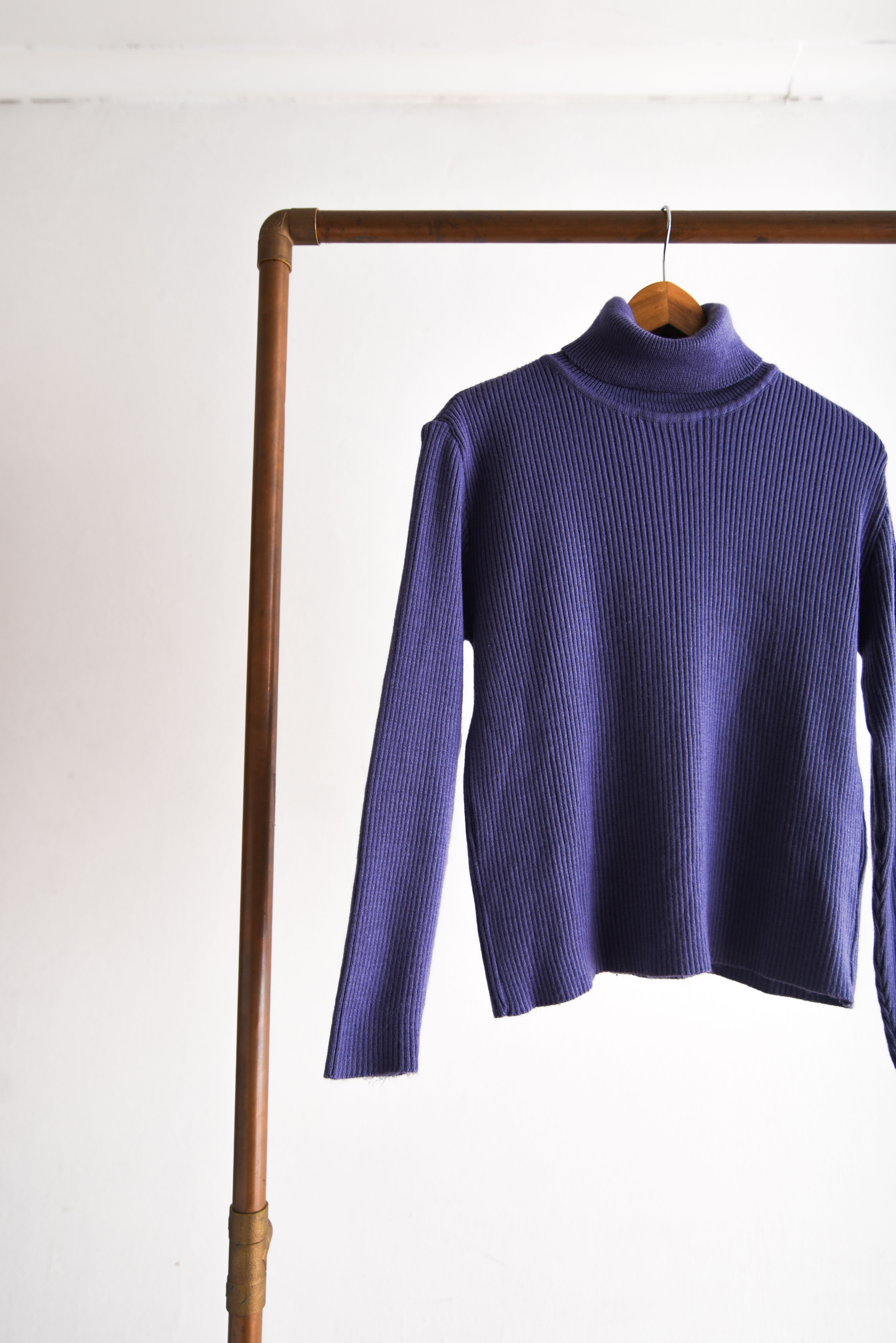 Turtleneck acanalado purple