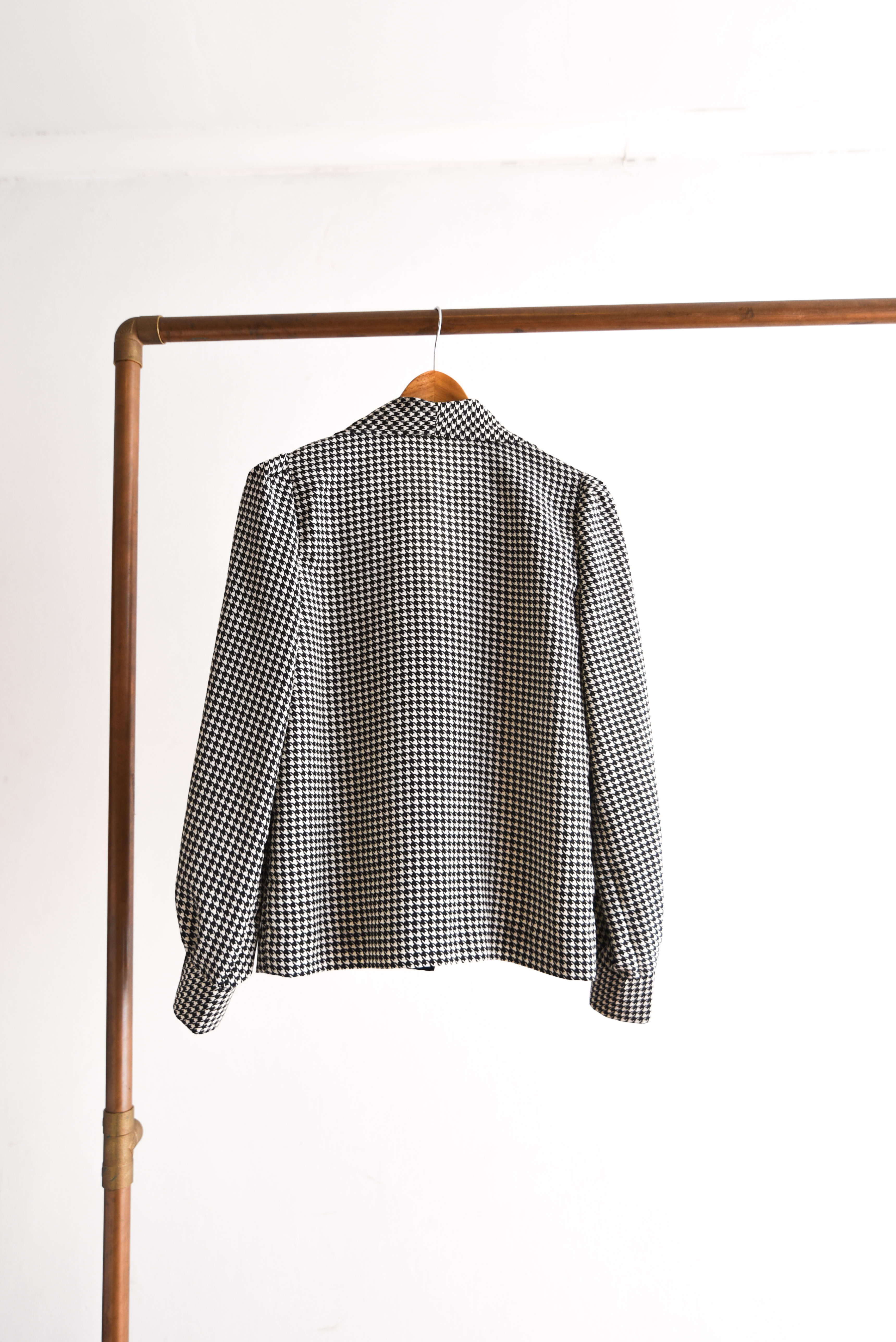 Blusa vintage pata de gallo b&w