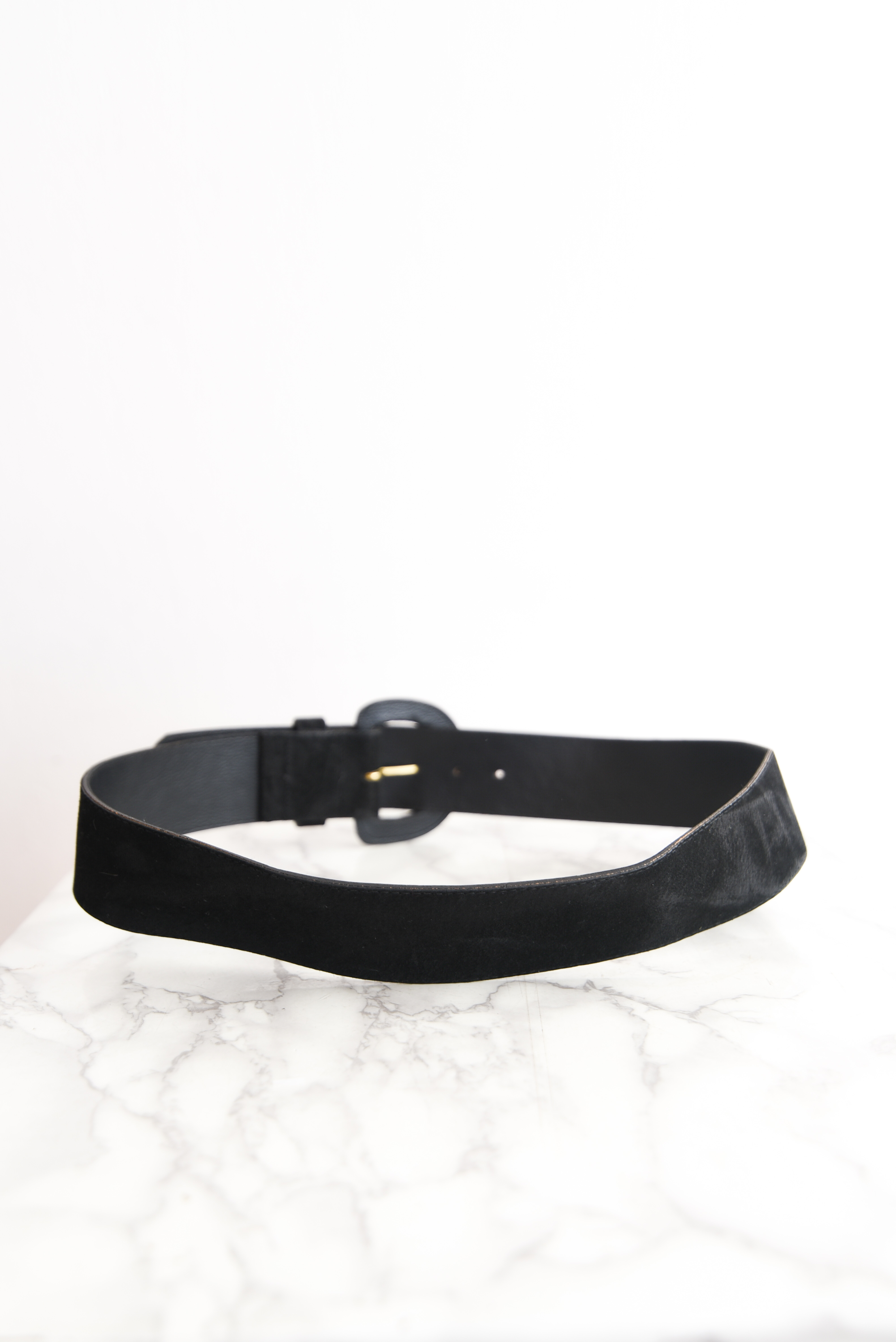 Cinturón negro gamuza vintage