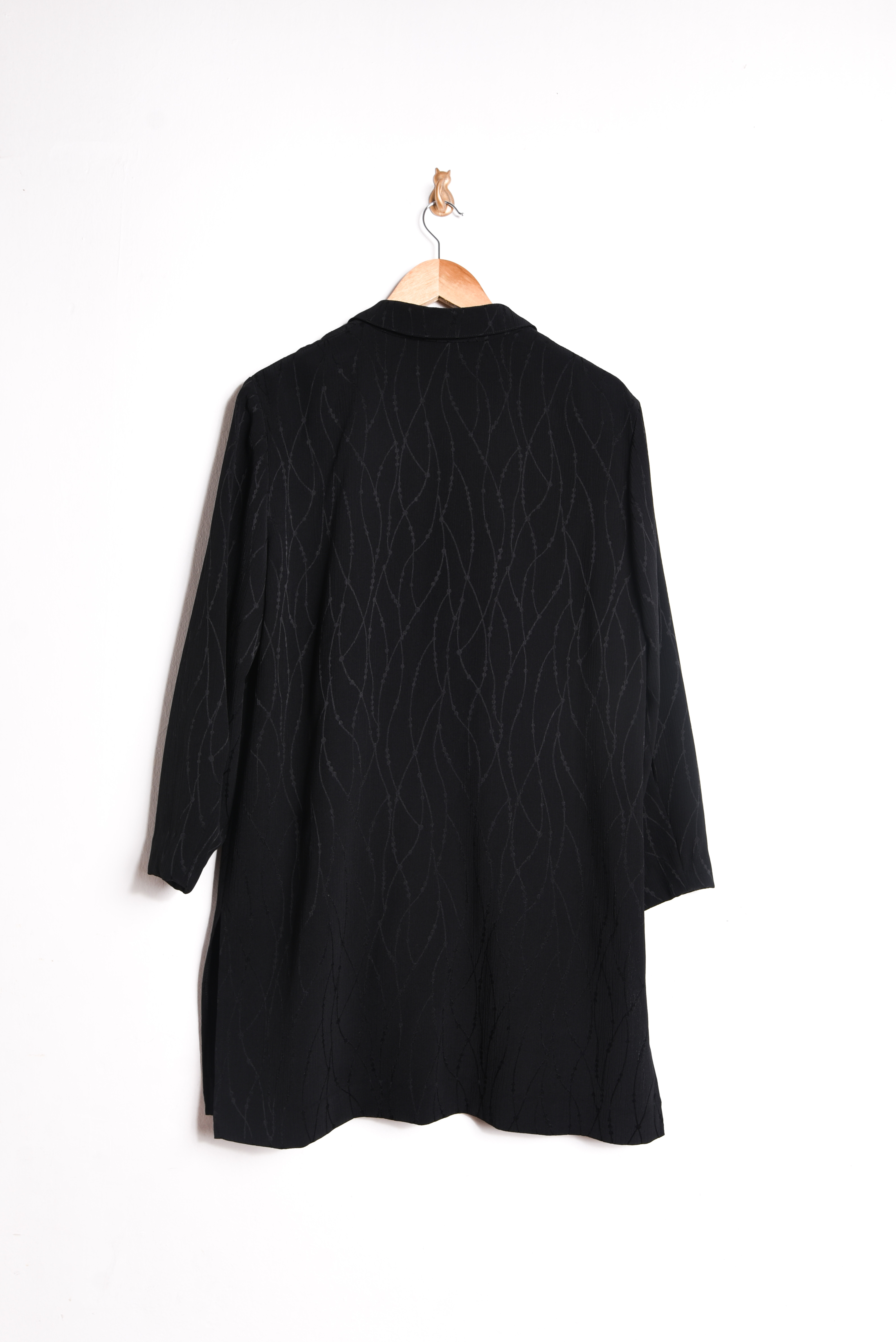 Blusón negro brocato