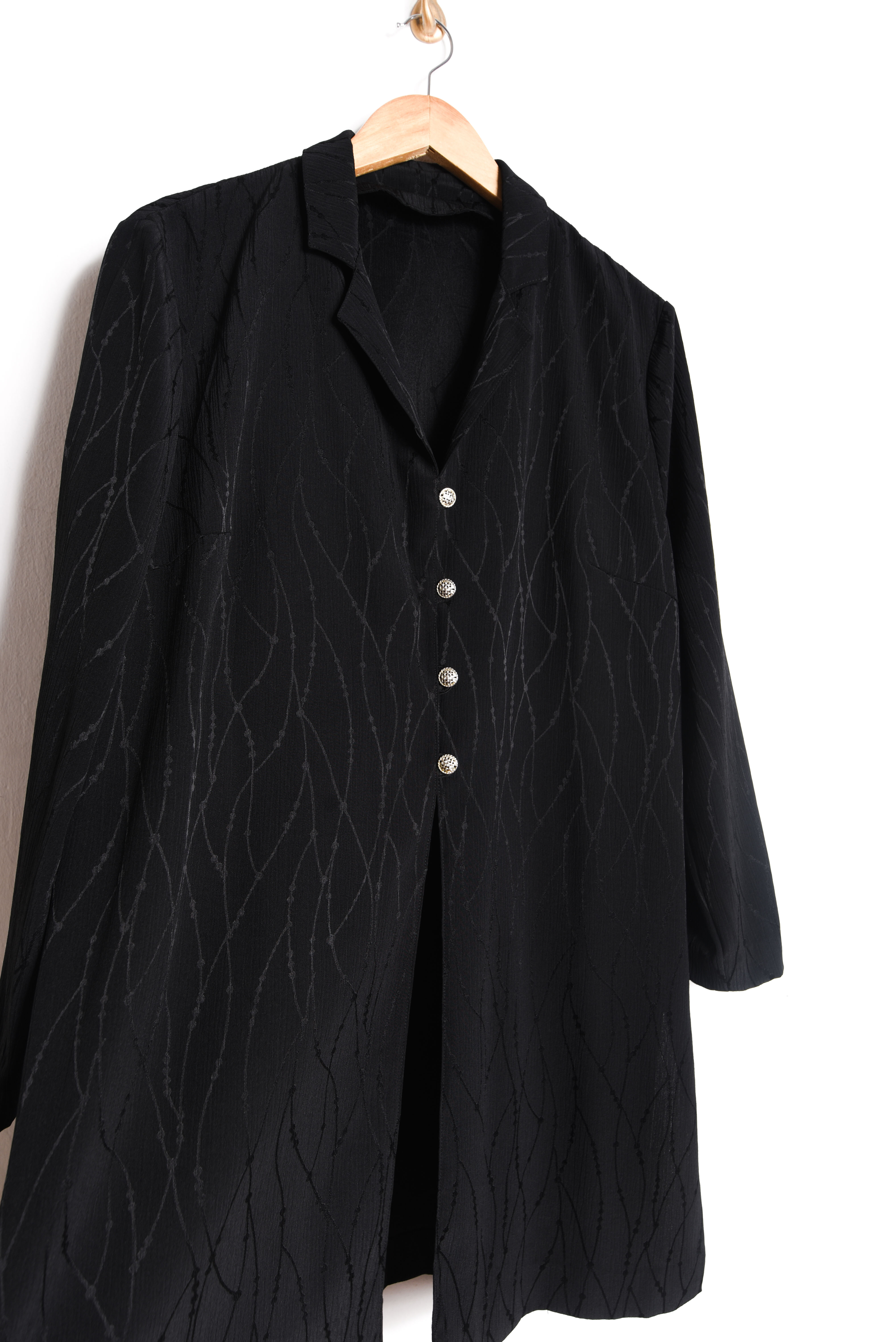 Blusón negro brocato