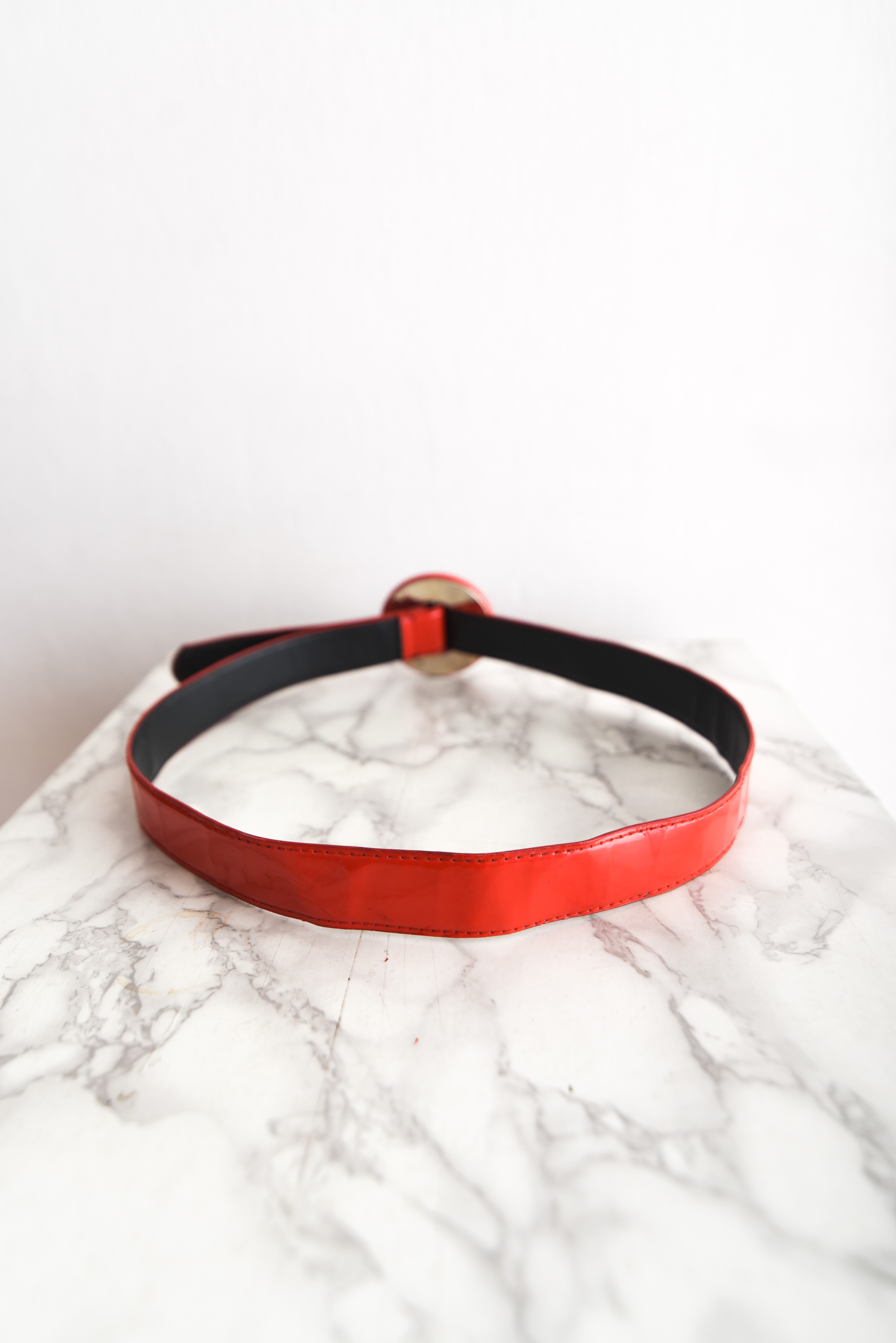 Cinturón rojo charol vintage