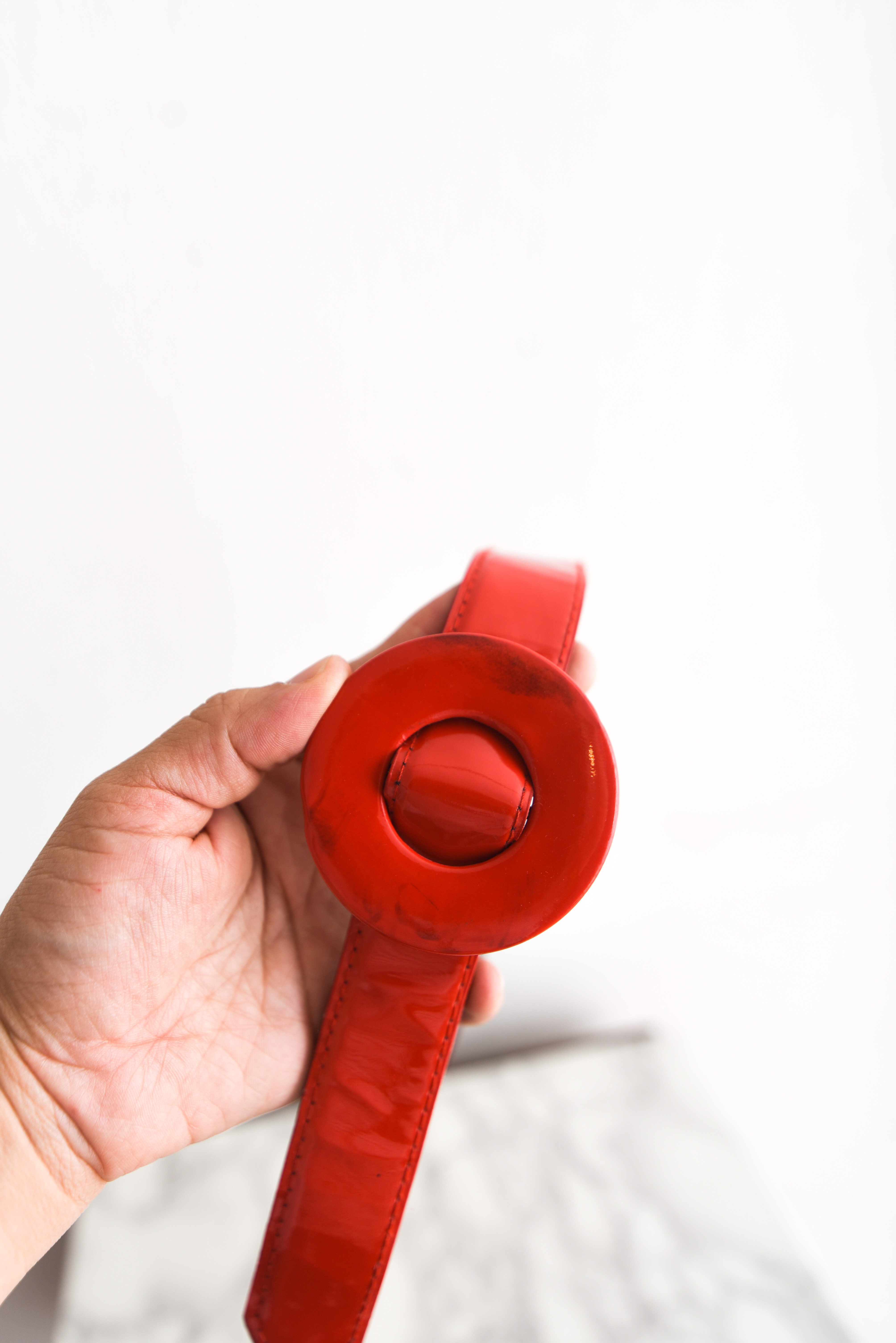 Cinturón rojo charol vintage