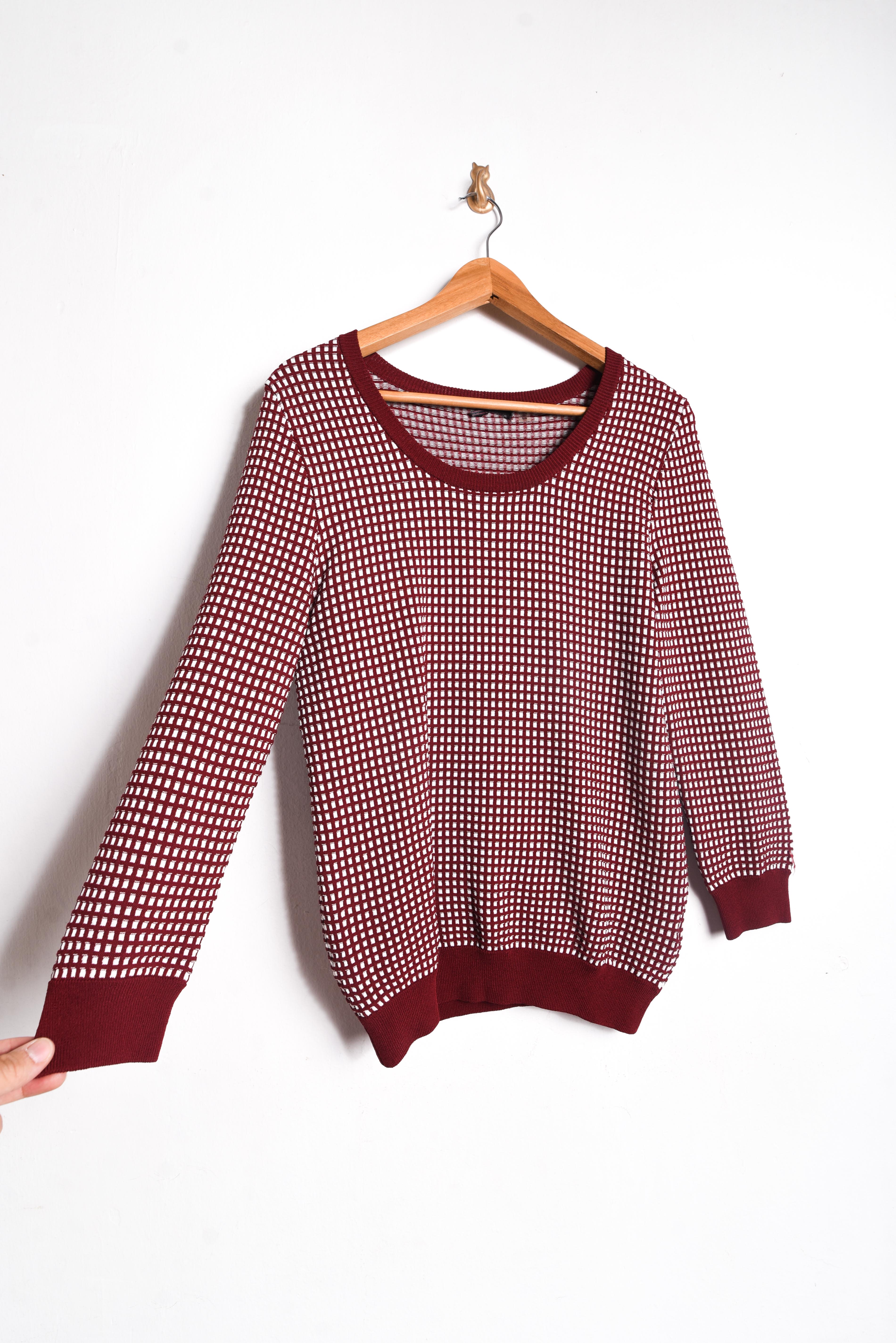 Top tejido geométrico granate