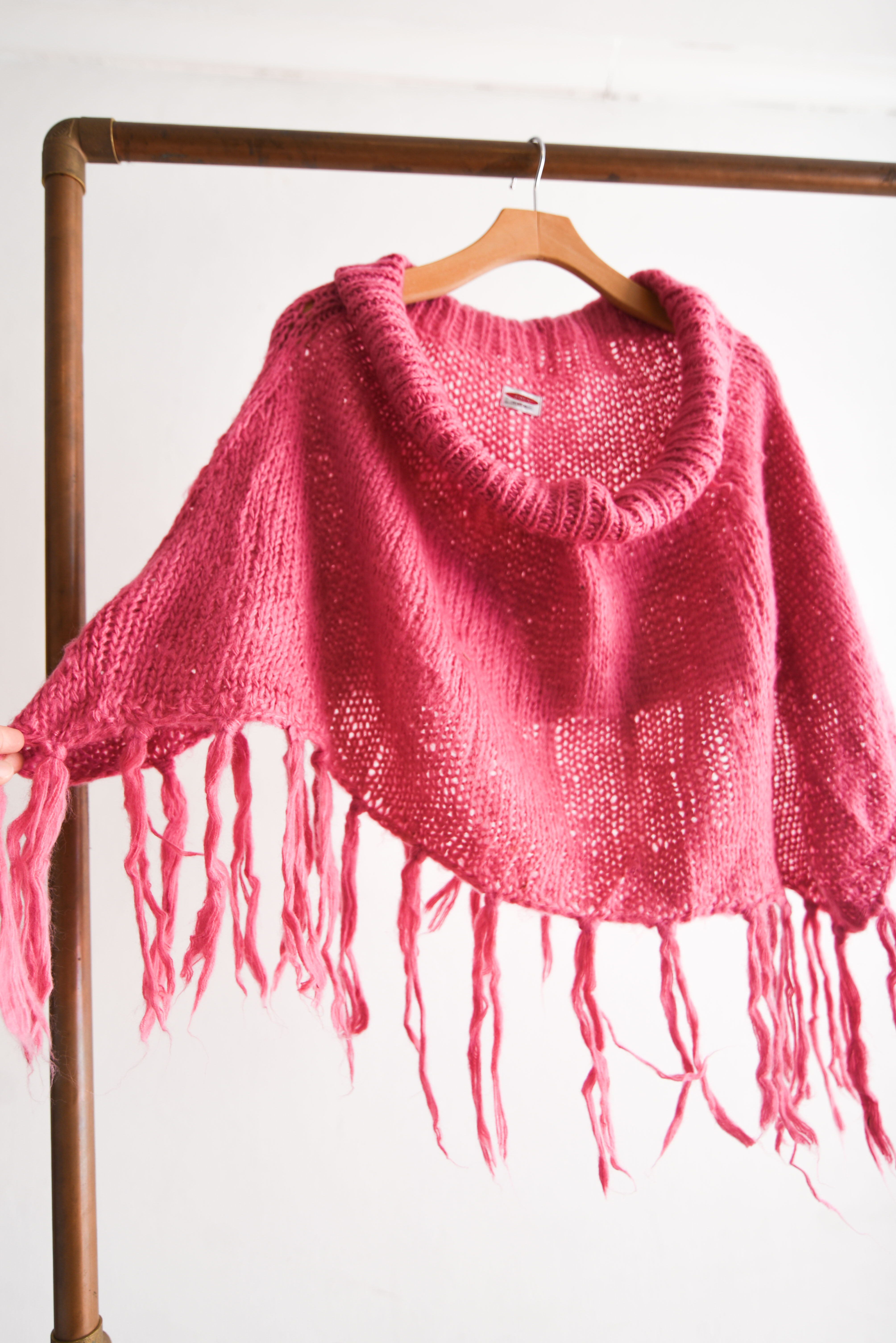 Poncho rosa flecos