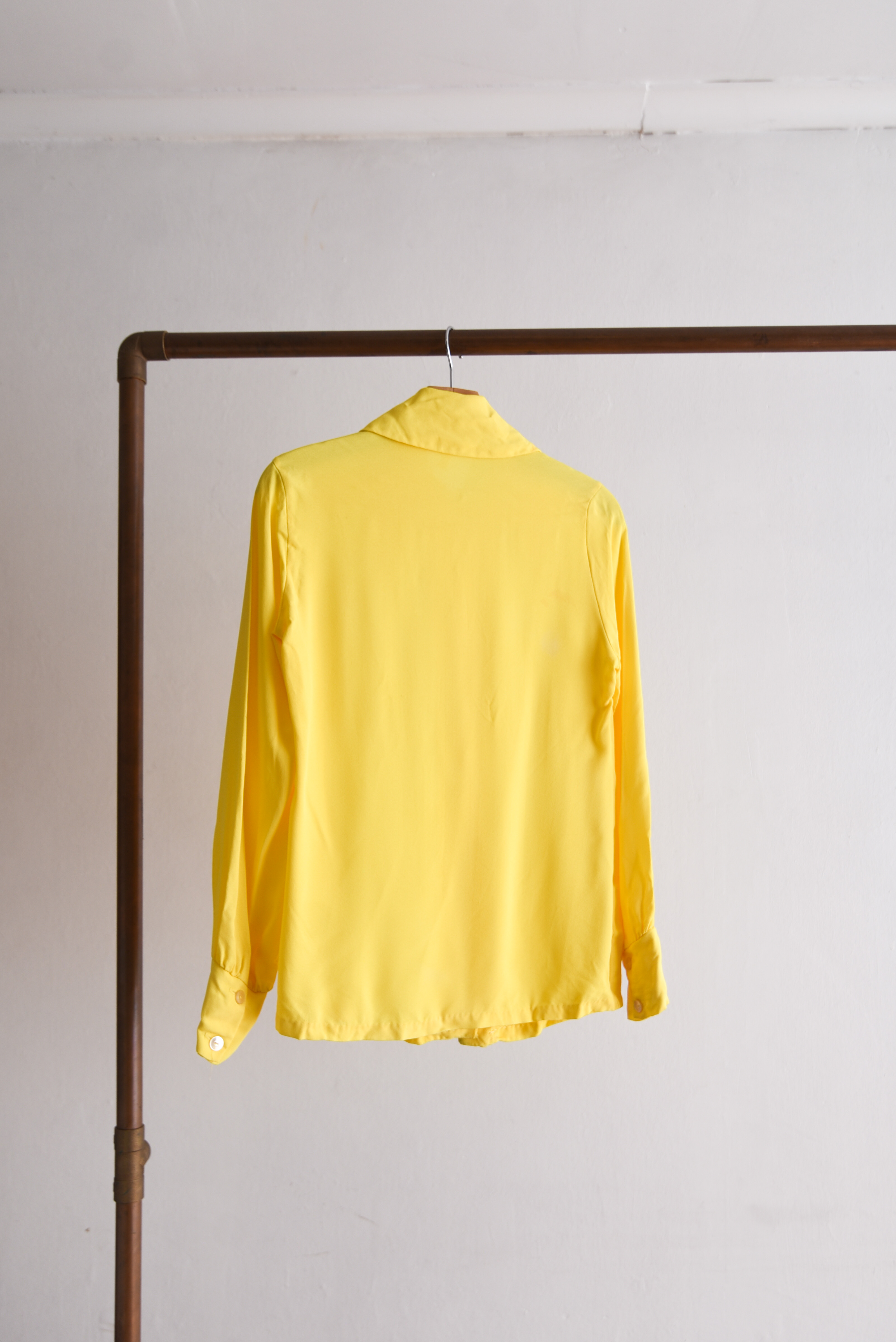 Blusa power yellow 70s