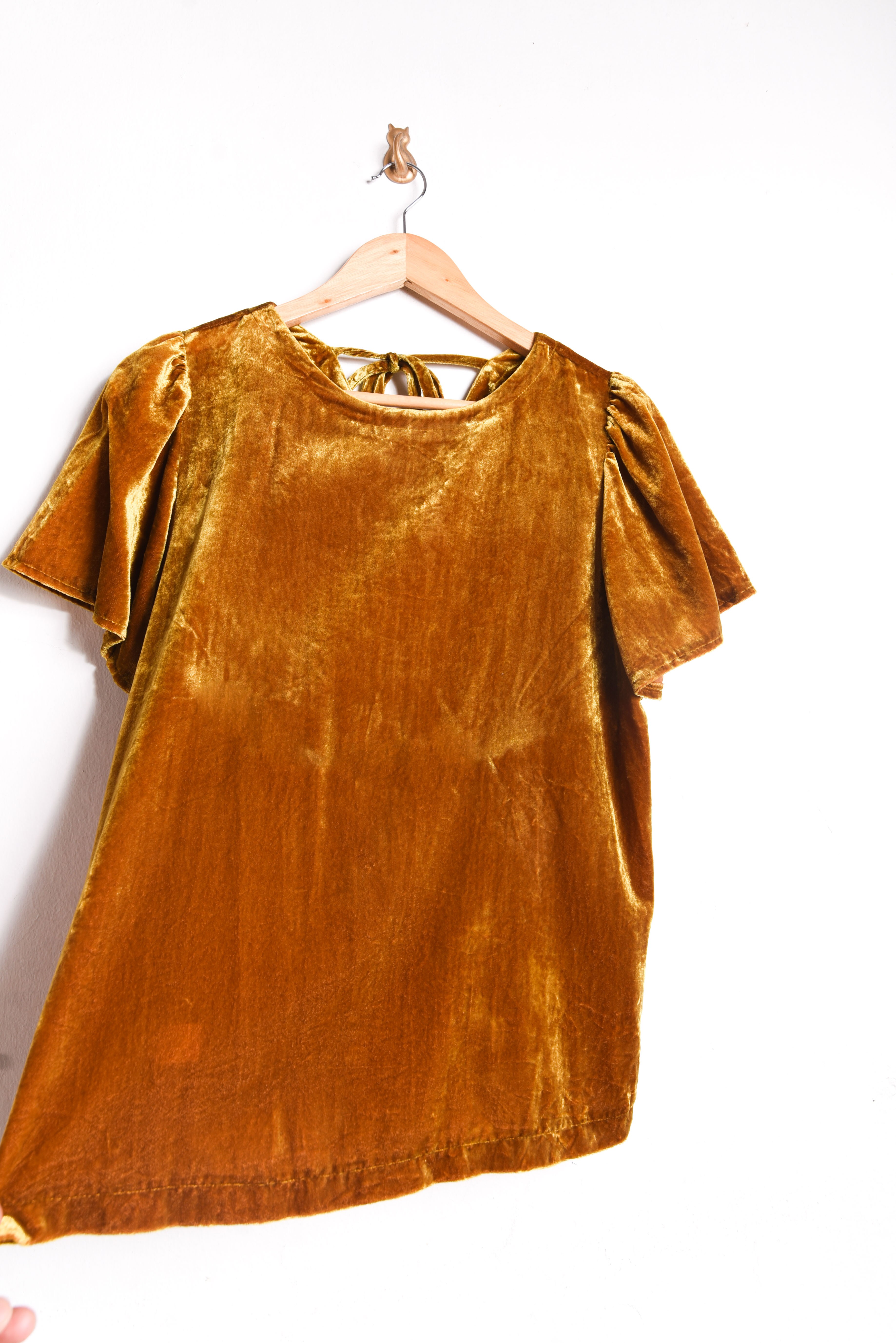 Blusa mostaza velvet