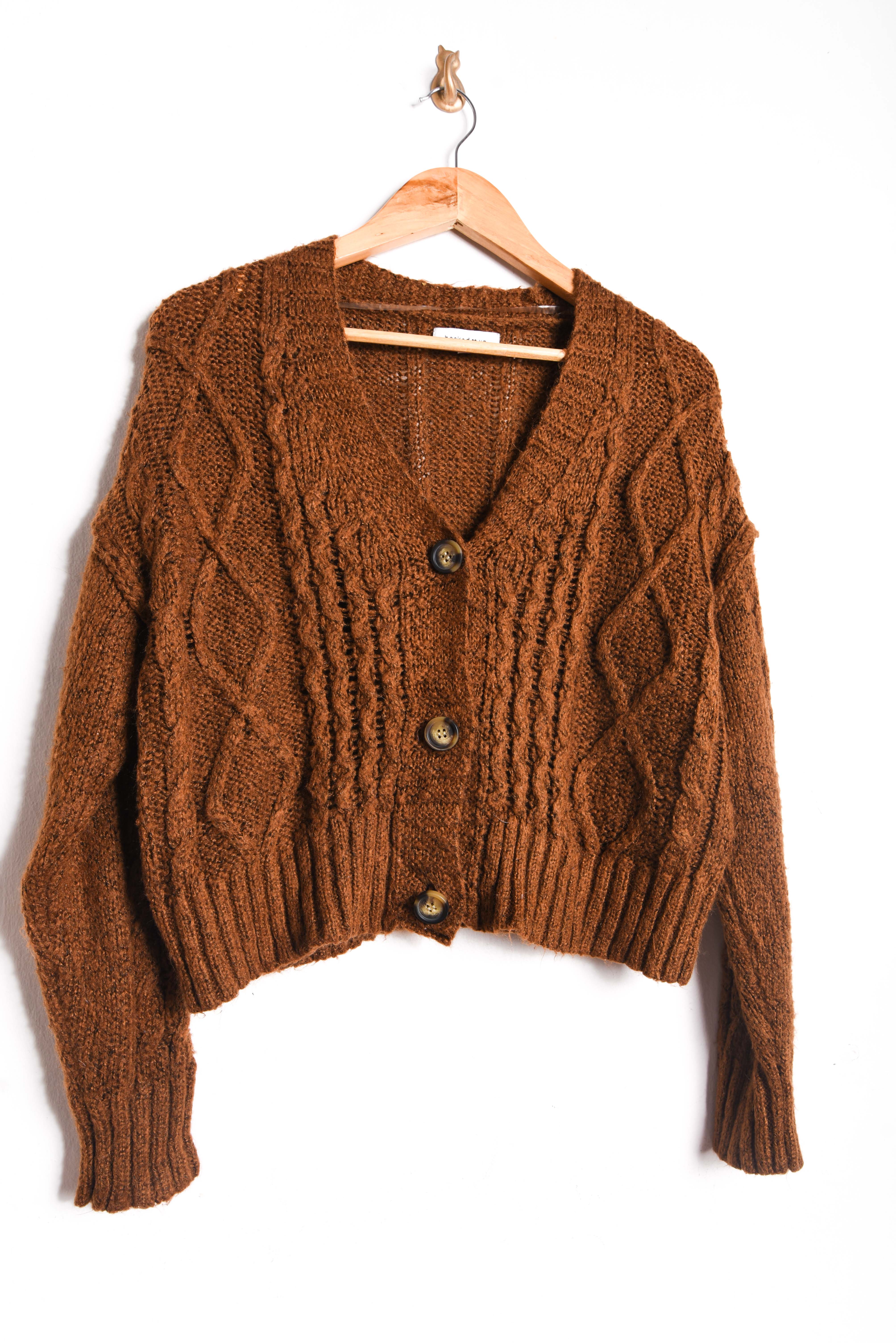 Cardigan café trenzado crop